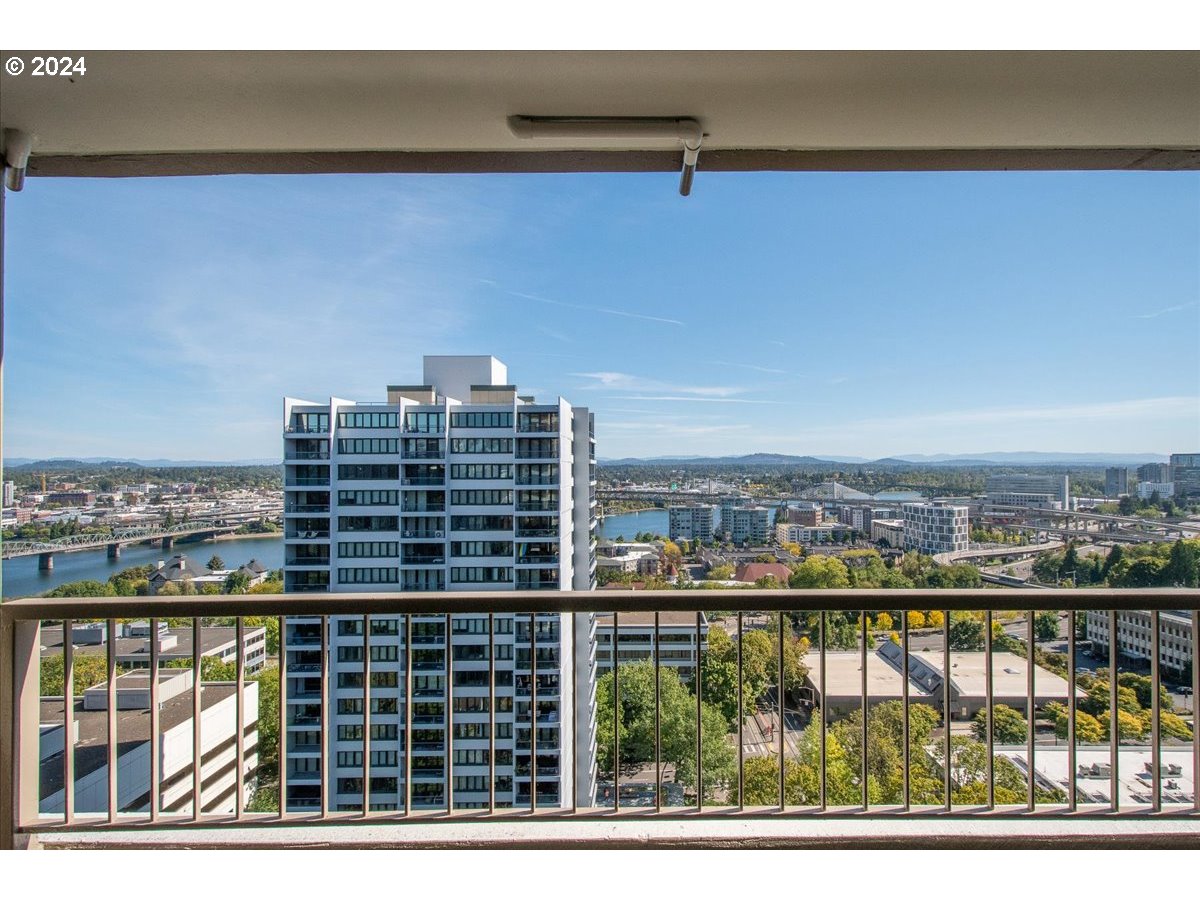 Photo #30: 352637502 Listing: Photo #30