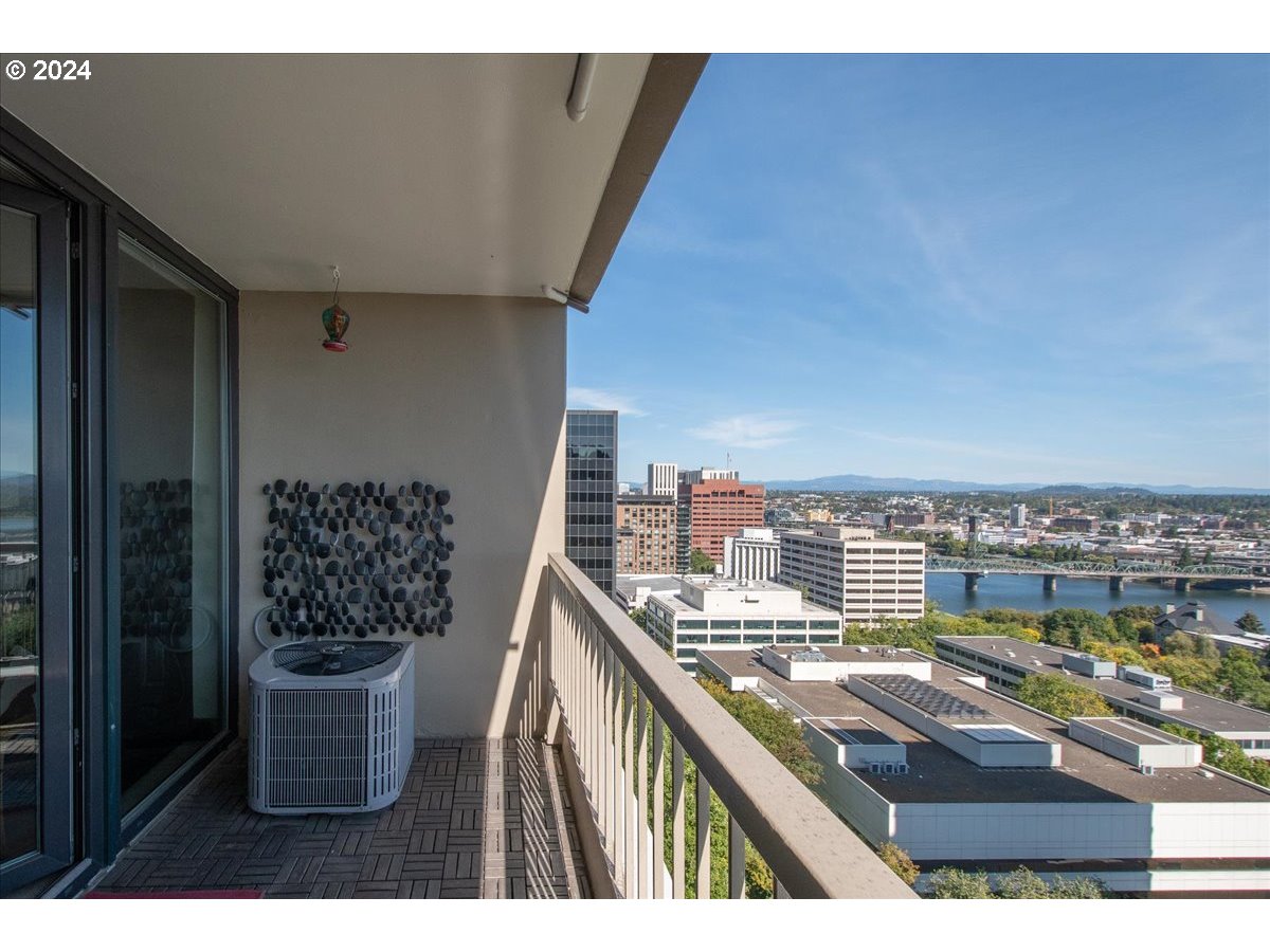 Photo #31: 352637502 Listing: Photo #31