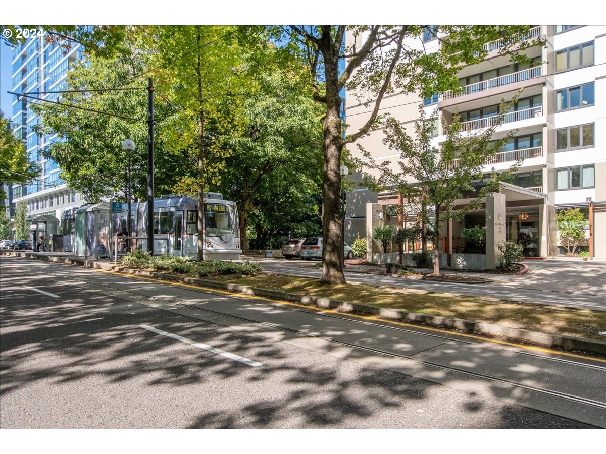 Photo #40: 352637502 Listing: Photo #40