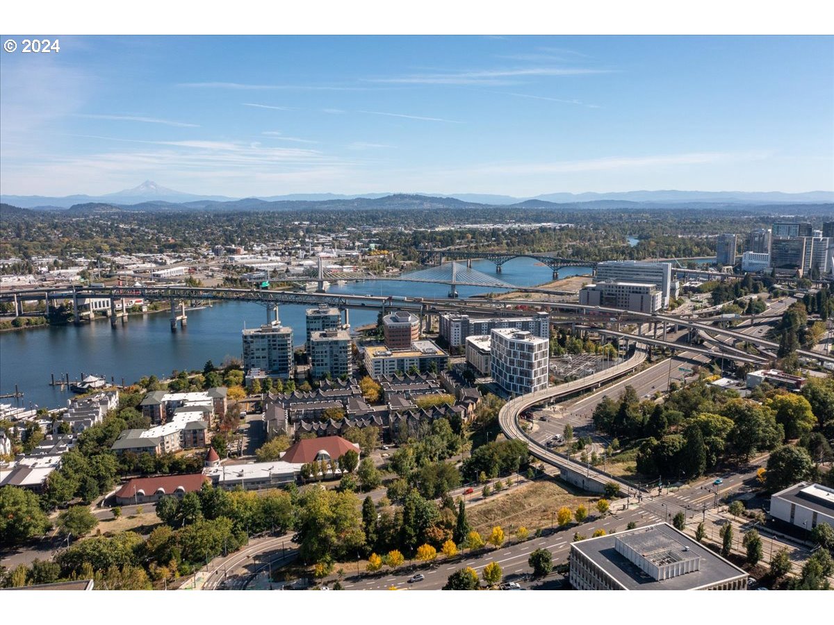 Photo #44: 352637502 Listing: Photo #44