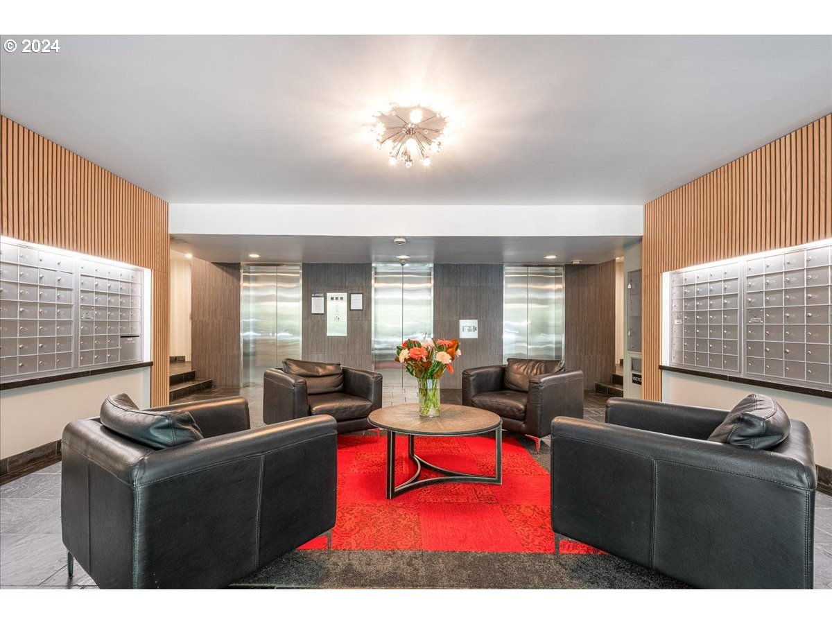 Photo #6: 352637502 Listing: Photo #6