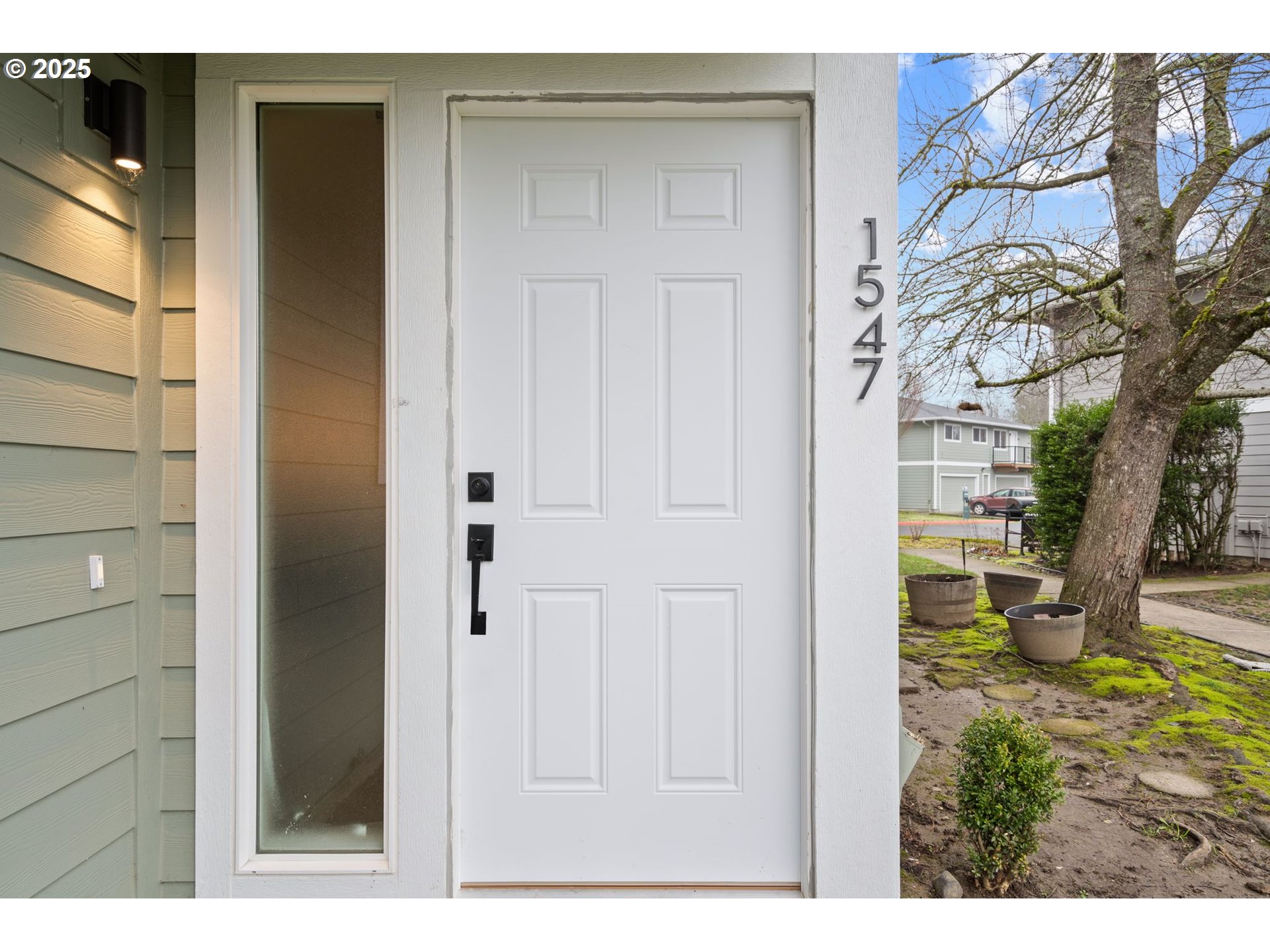 Photo #4: 352933989 Listing 
