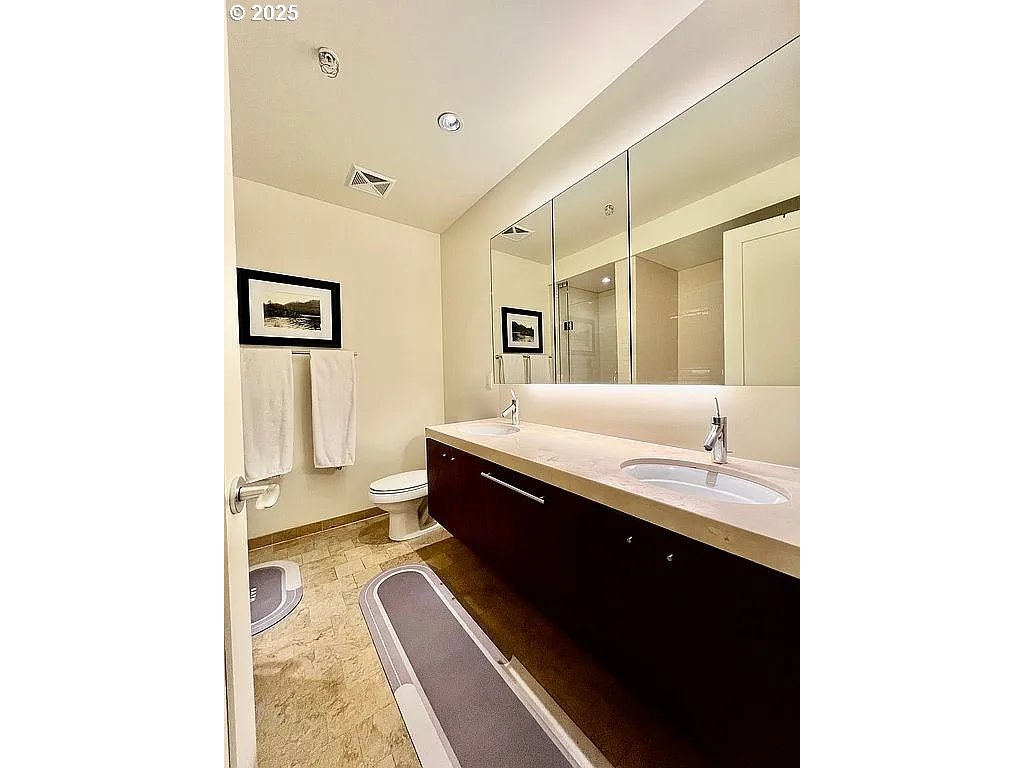 Photo #15: 353228906 Listing: Photo #15
