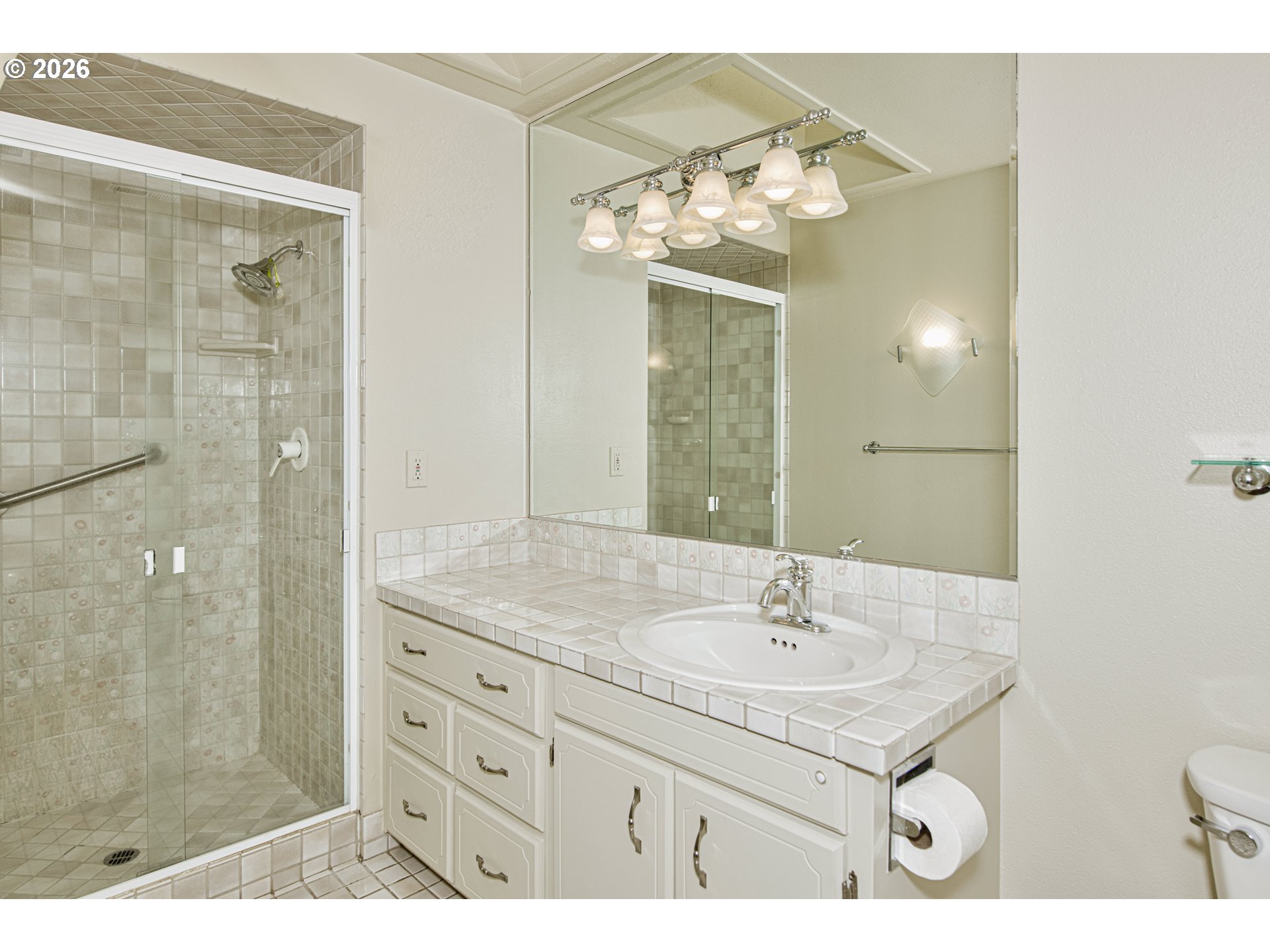 Photo #33: 353787762 Listing: Photo #33