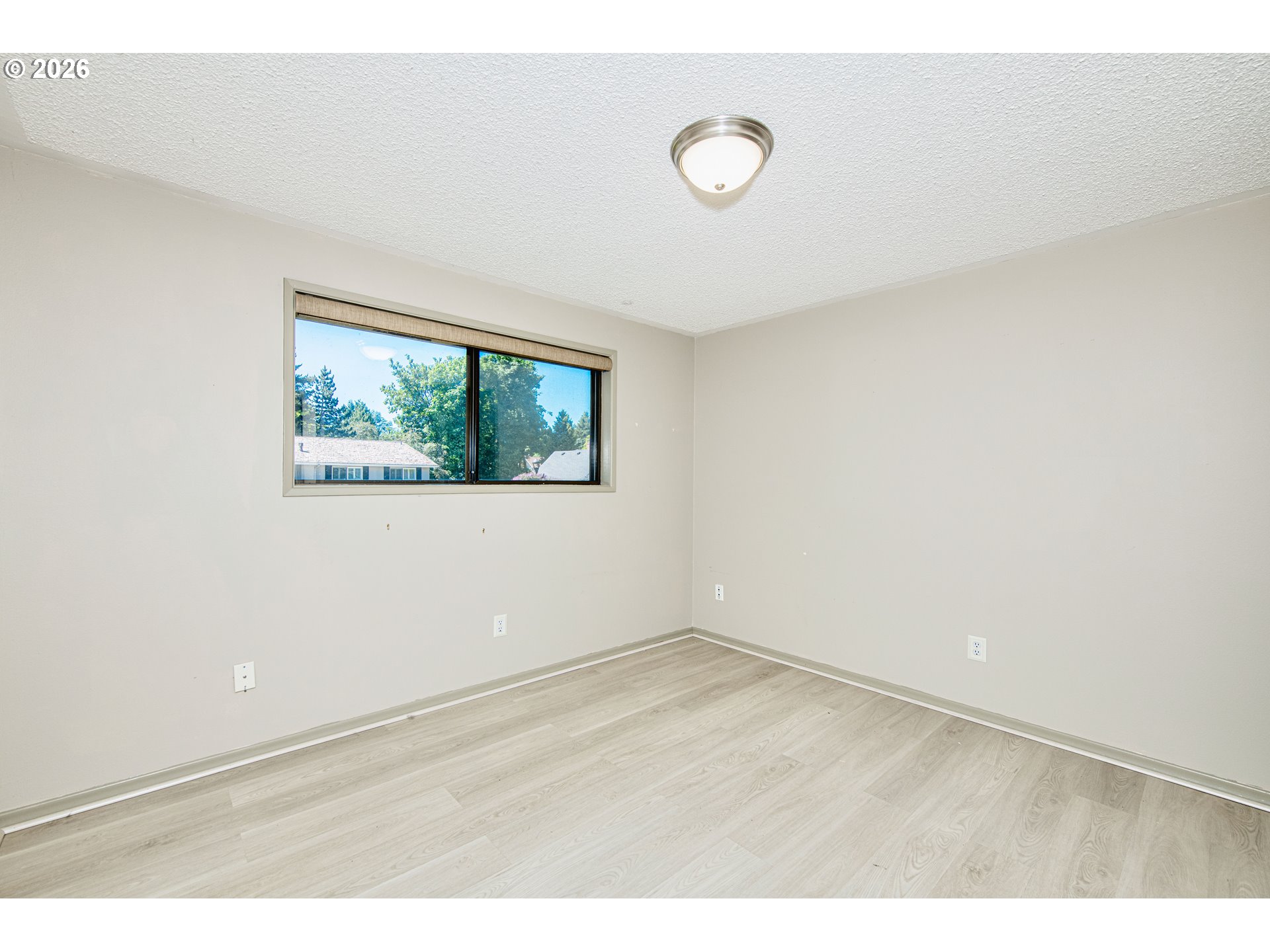 Photo #13: 353787762 Listing: Photo #13