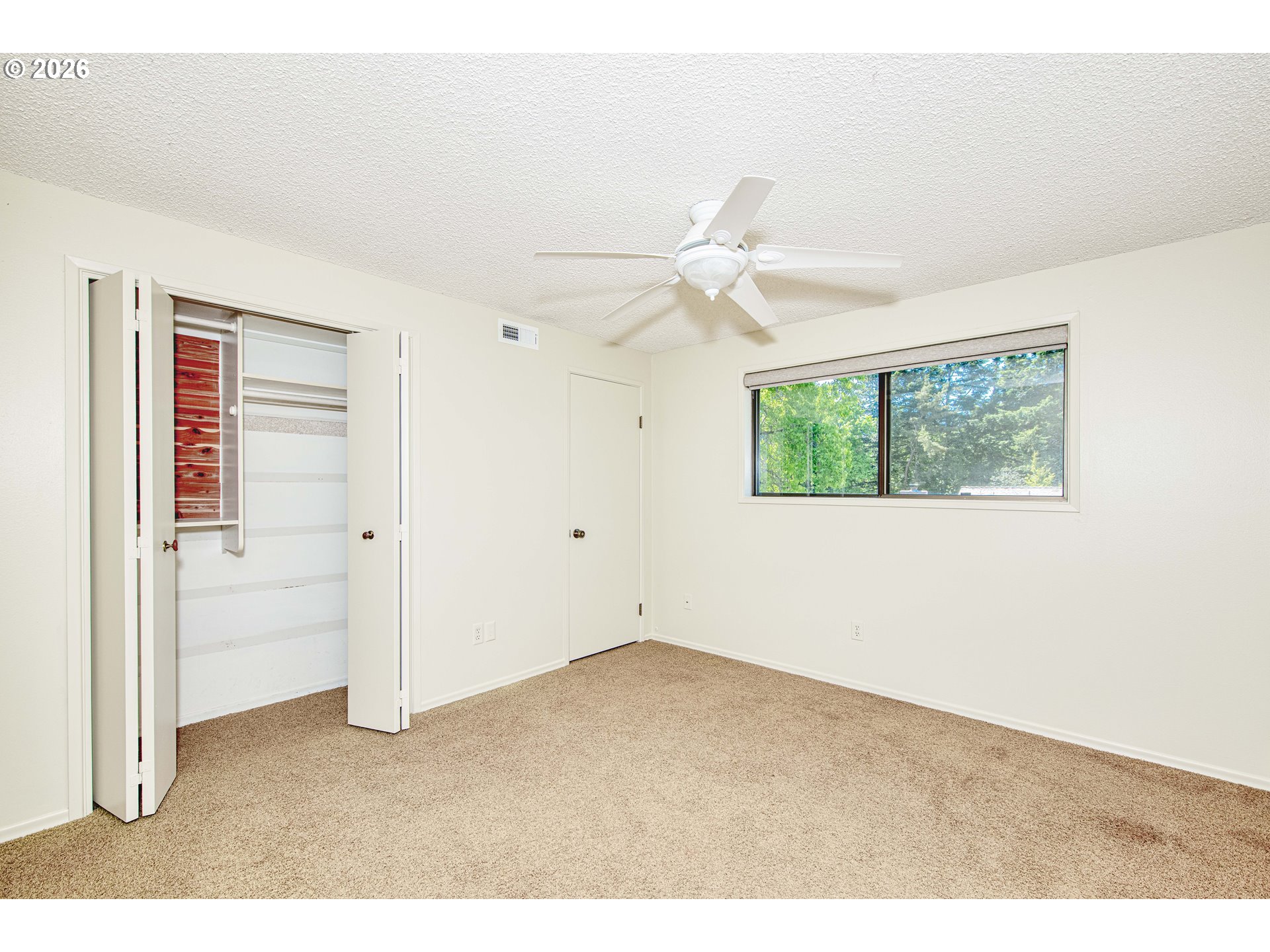 Photo #15: 353787762 Listing: Photo #15