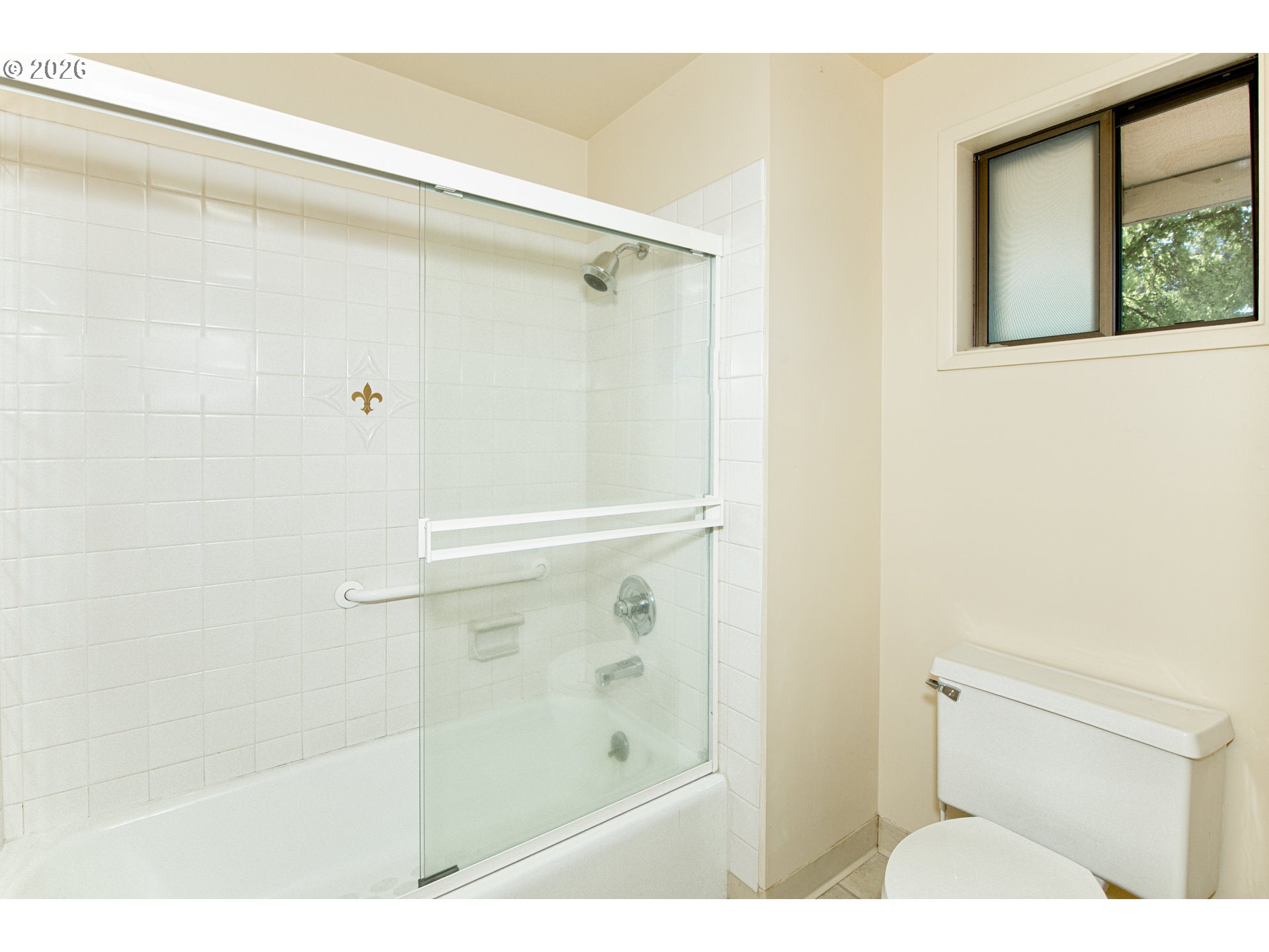 Photo #30: 353787762 Listing: Photo #30
