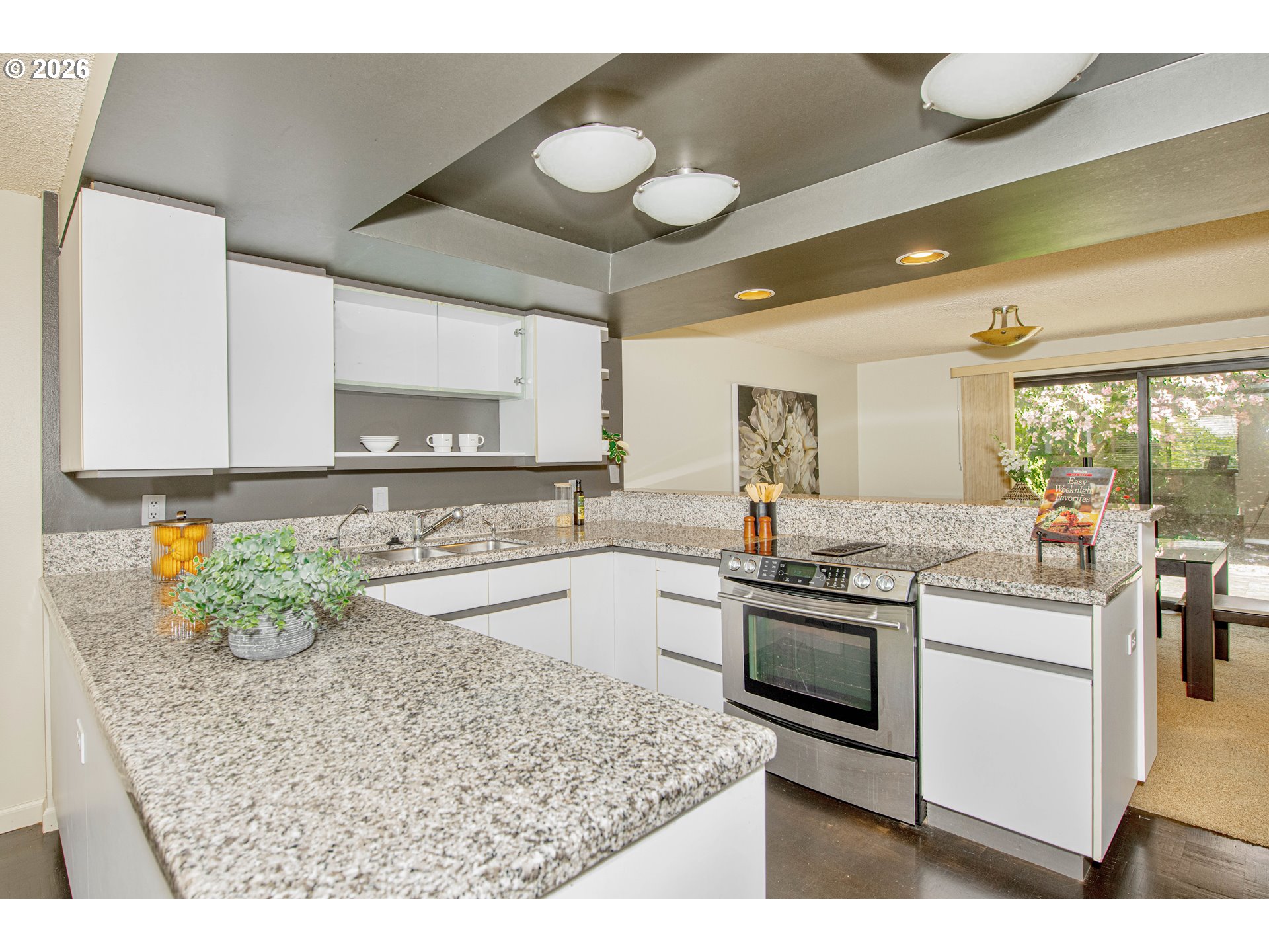 Photo #7: 353787762 Listing: Photo #7