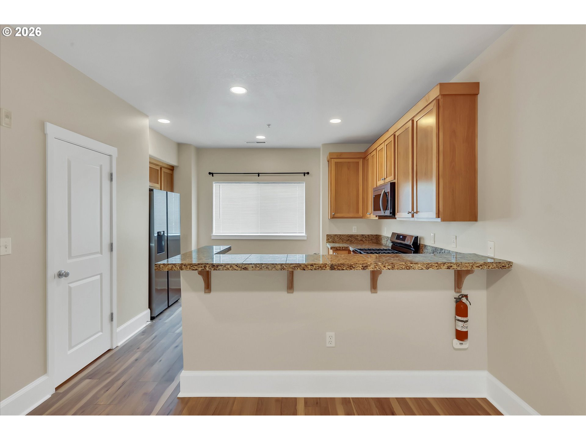 Photo #4: 354224121 Listing: Photo #4
