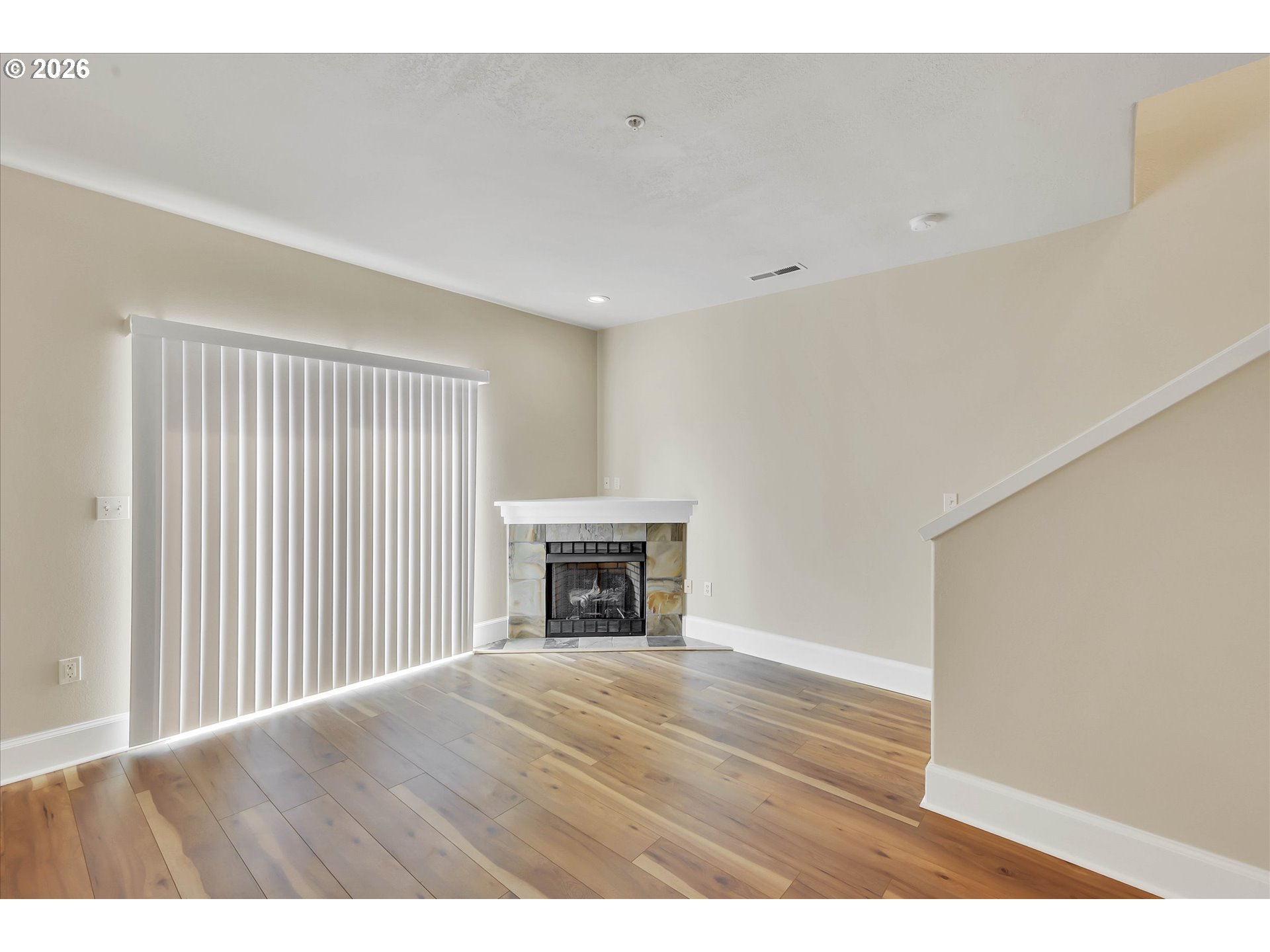 Photo #8: 354224121 Listing: Photo #8