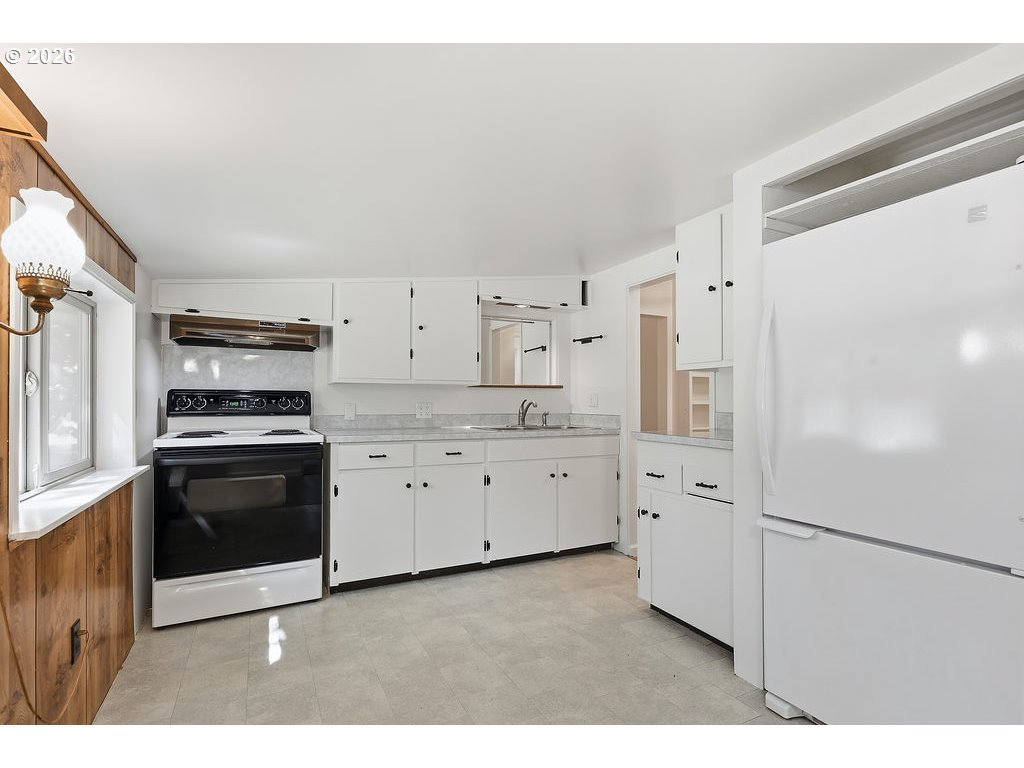 Property photo 16 of 48