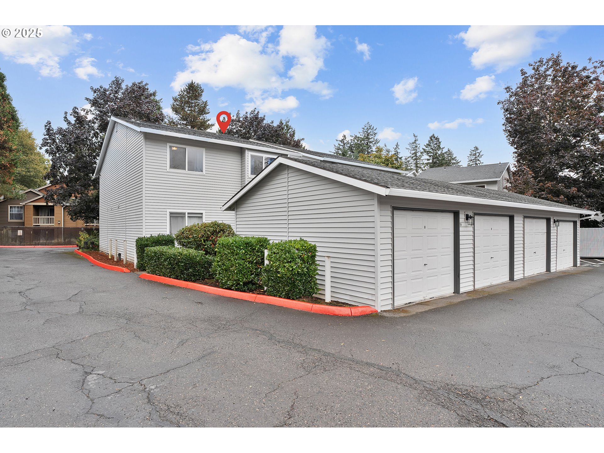 Photo #2: 355309943 Listing 