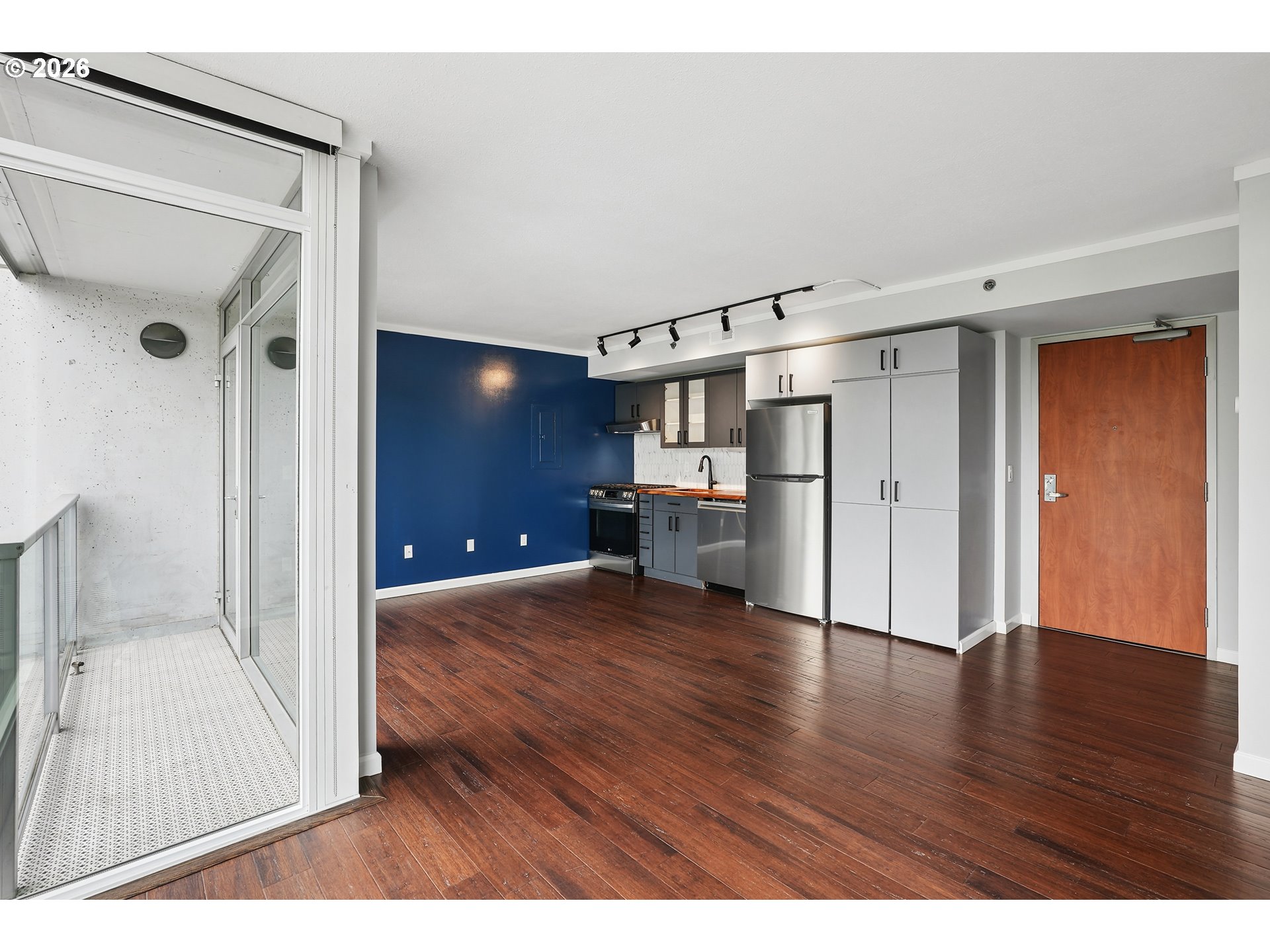 Photo #17: 355886836 Listing: Photo #17