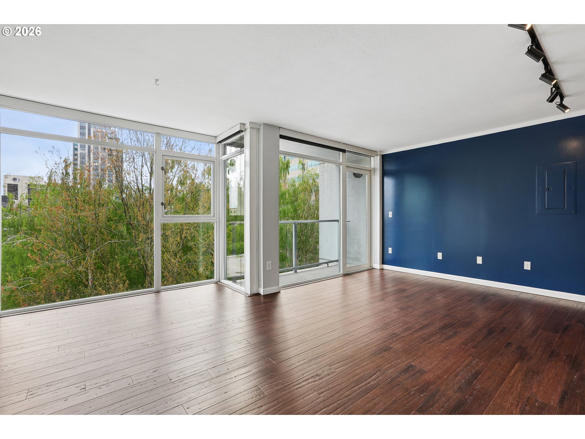 Photo #10: 355886836 Listing: Photo #10