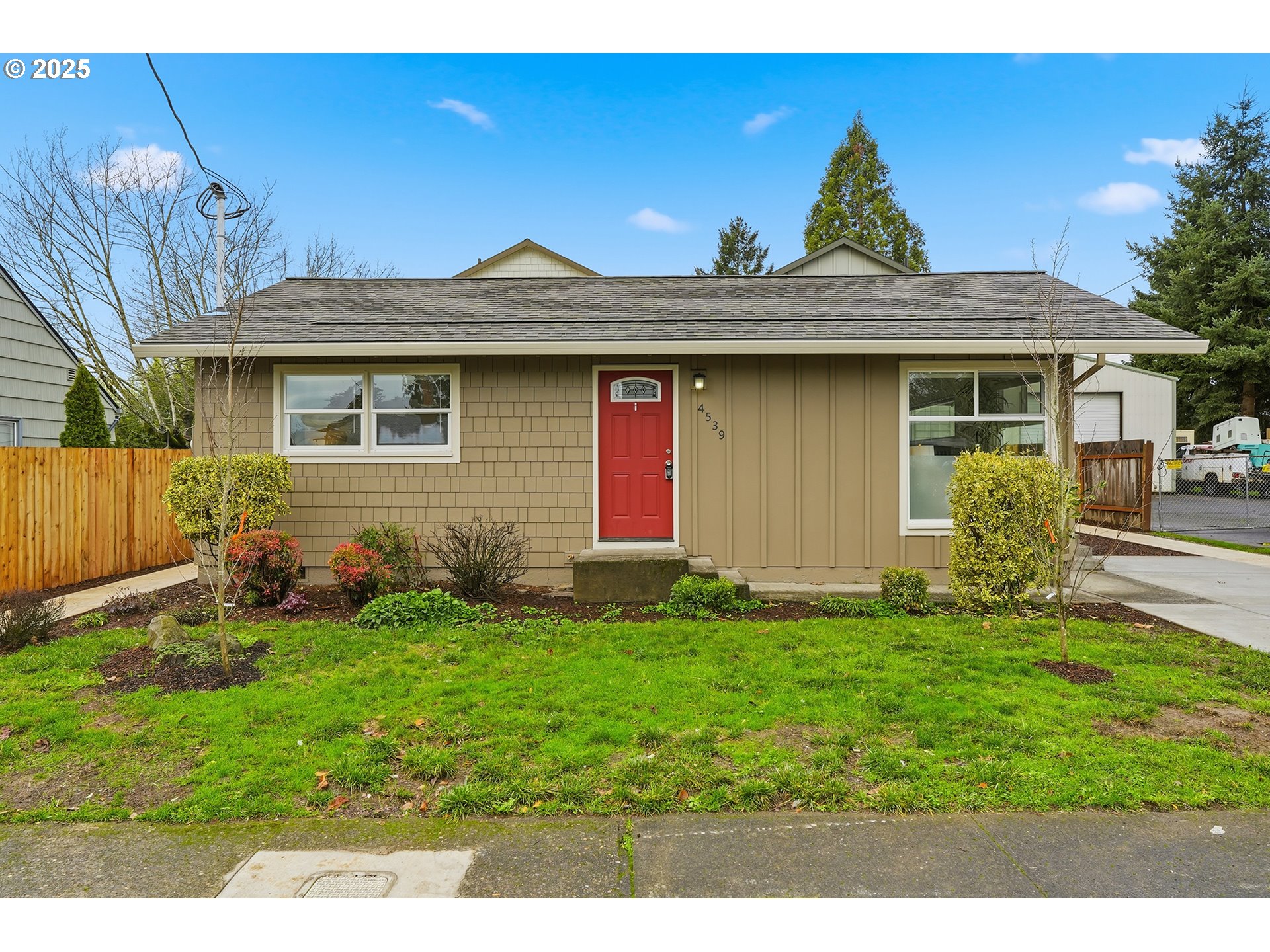 11990 SW CORBY DR UNIT 2, Portland, OR, 97225