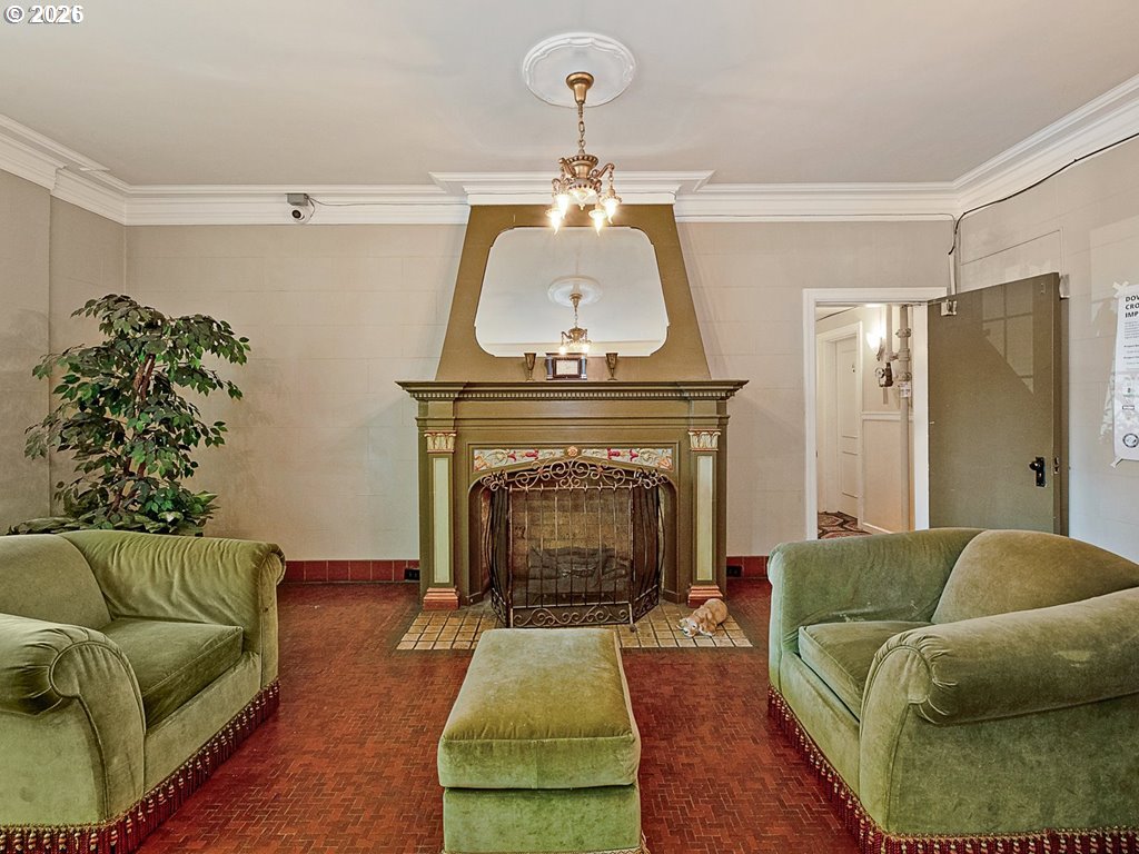 Photo #5: 357422473 Listing: Photo #5