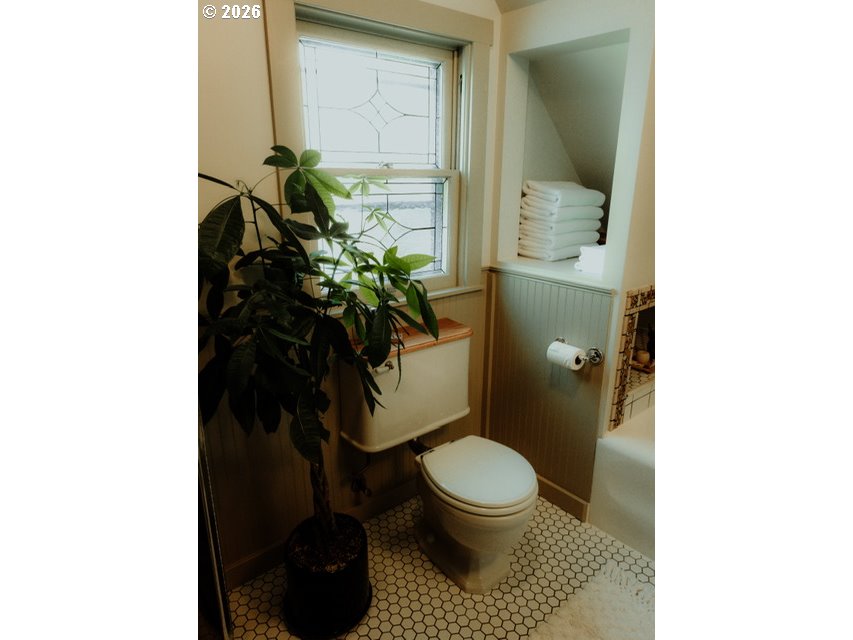 Property photo 32 of 44