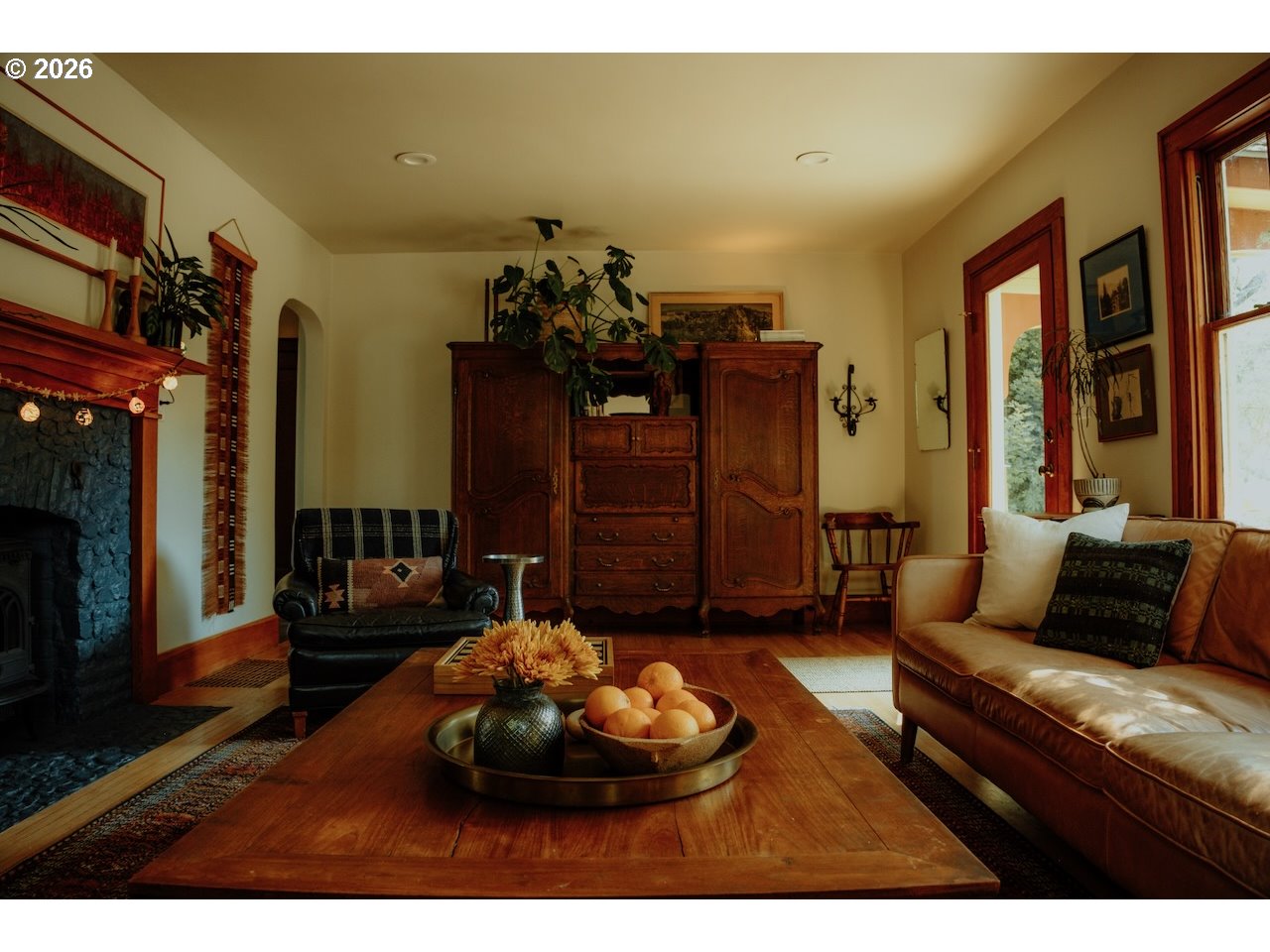 Property photo 6 of 44
