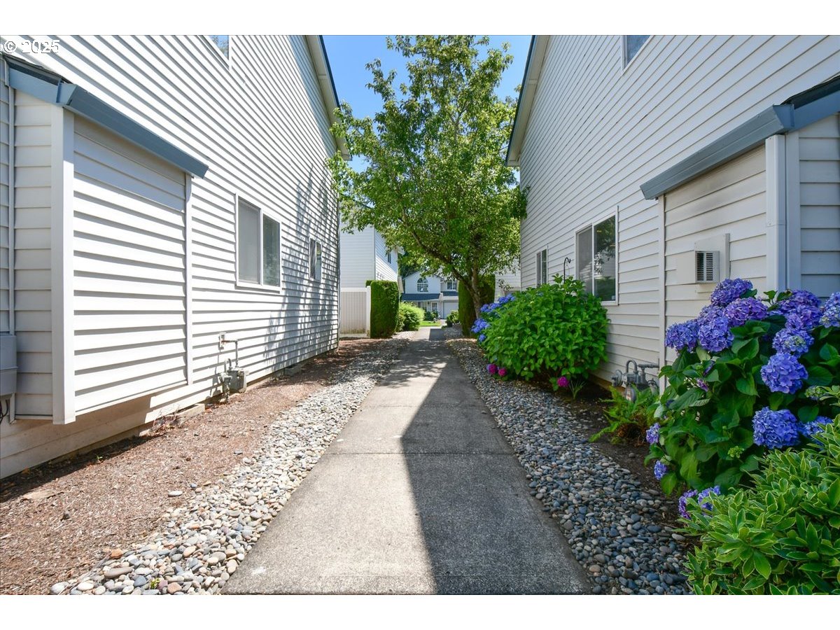 Photo #23: 357566500 Listing: Photo #23