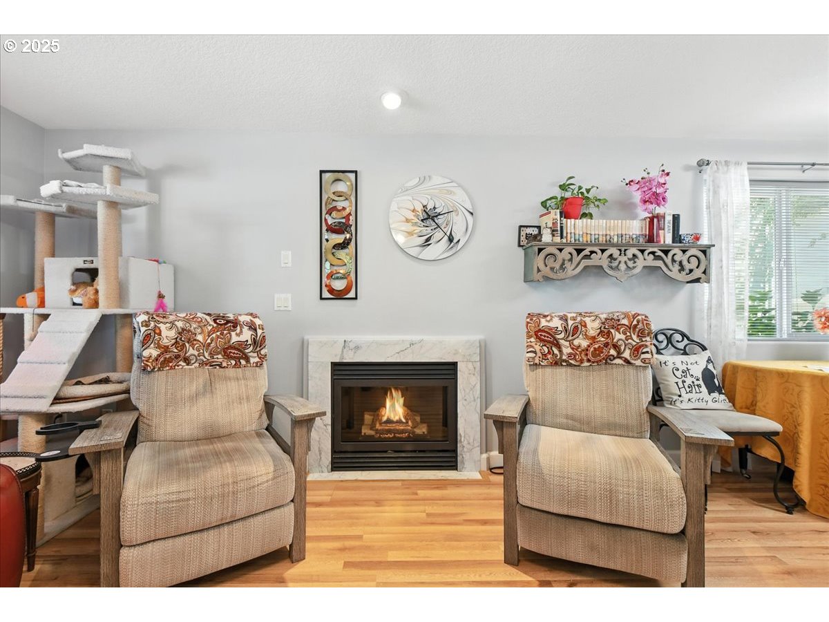 Photo #6: 357566500 Listing: Photo #6