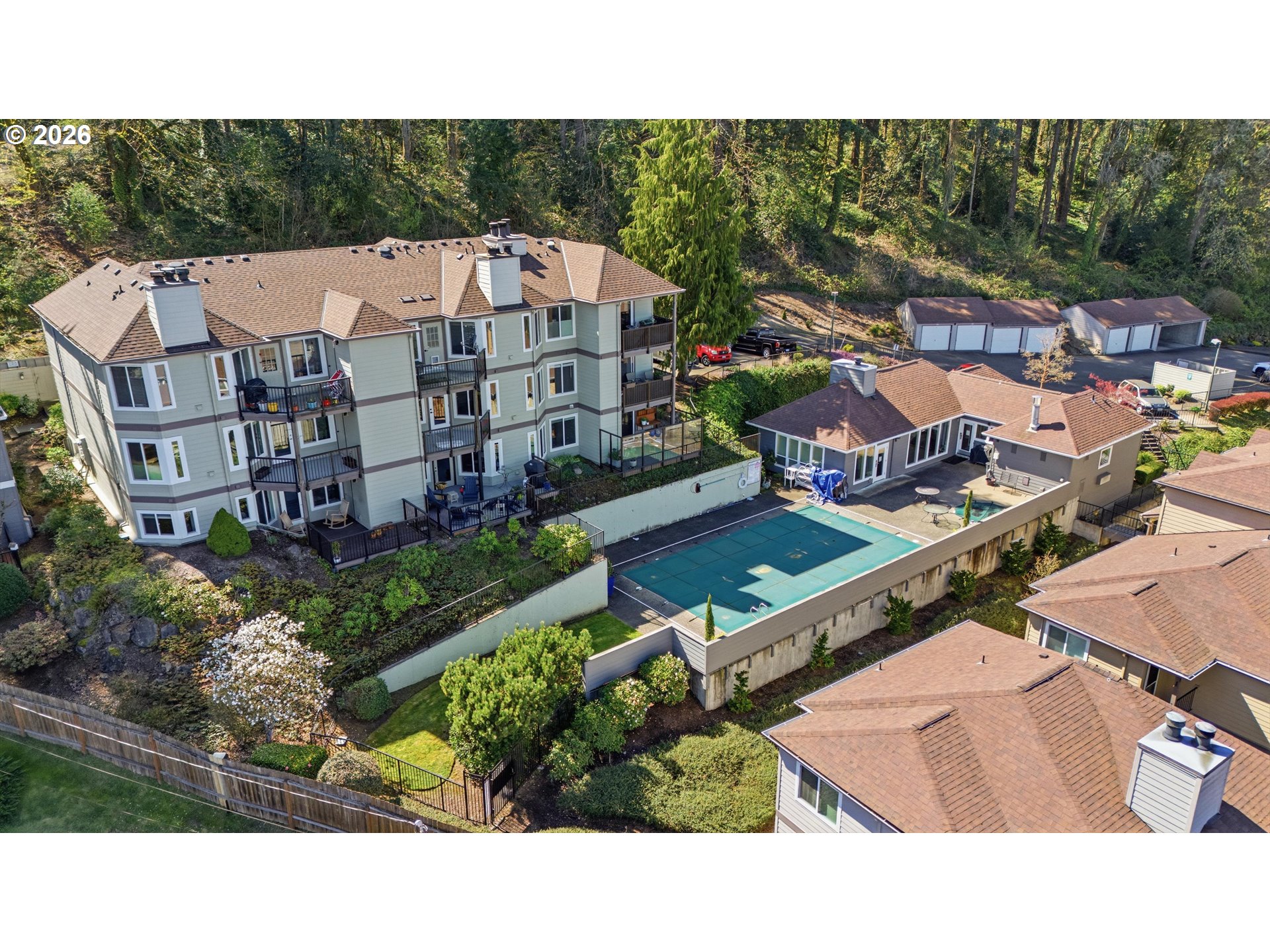 Photo #10: 358555434 Listing: Photo #10