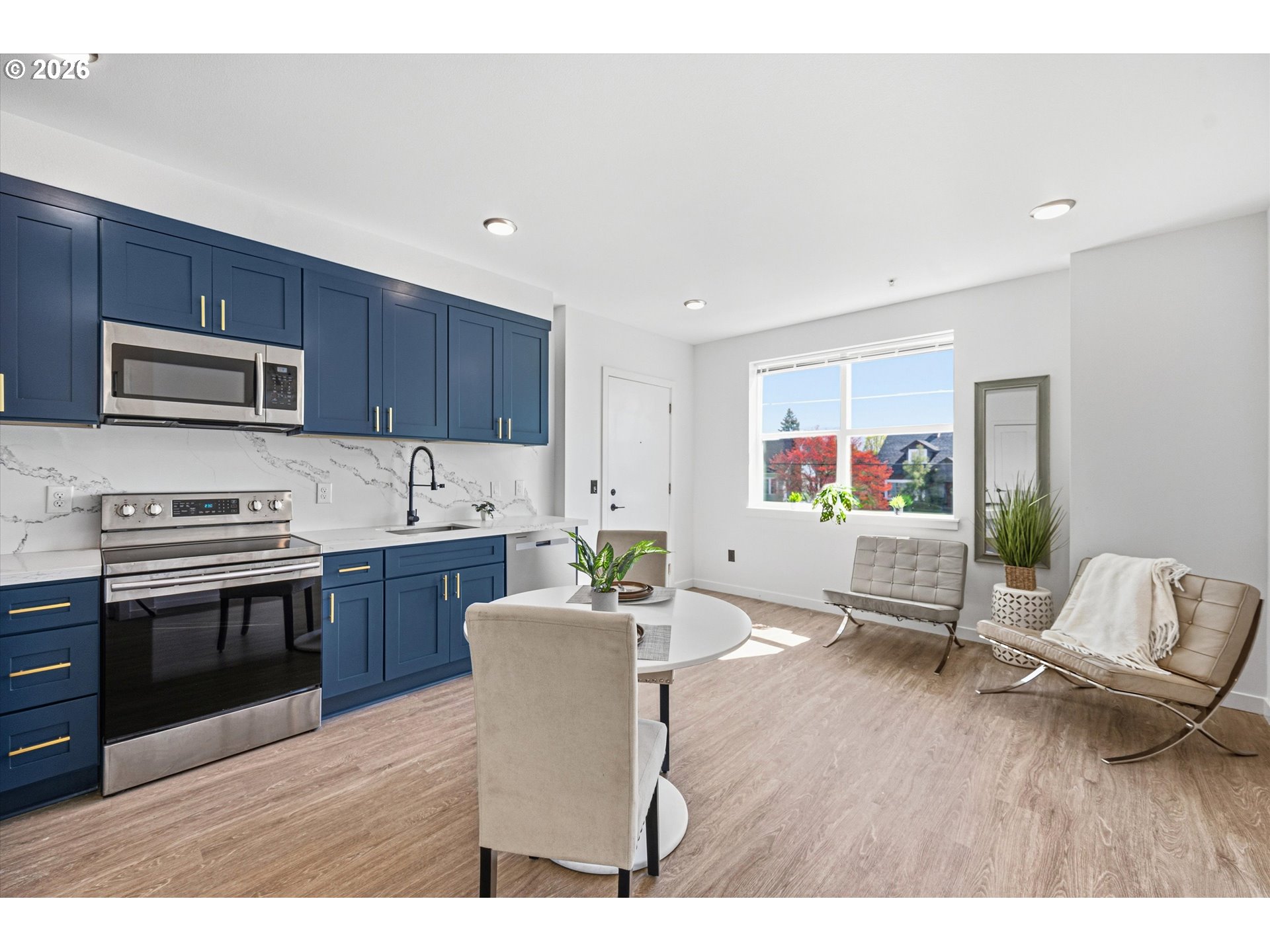 Photo #5: 359765959 Listing: Photo #5