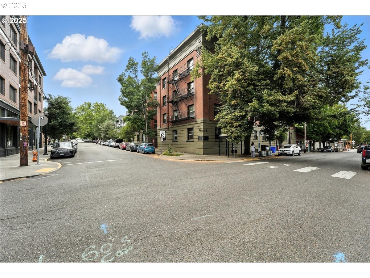 Photo #5: 359928652 Listing: Photo #5