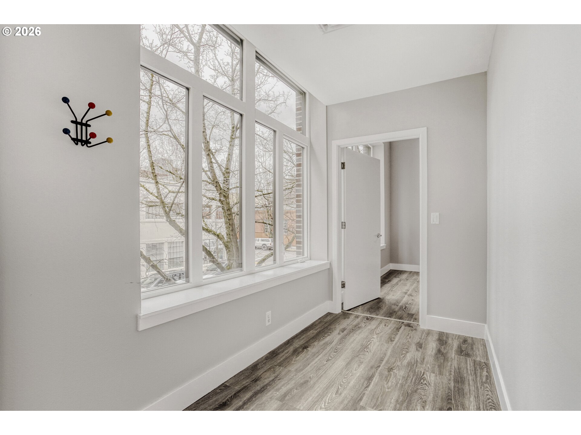 Photo #1: 360606583 Listing: Photo #1