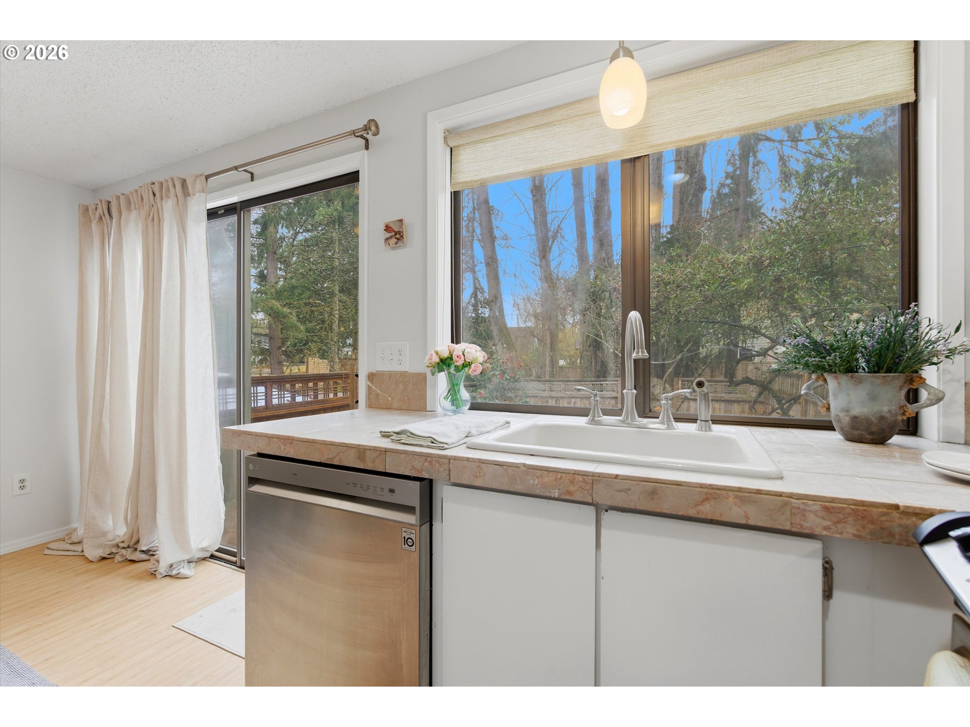 Photo #12: 361944529 Listing: Photo #12