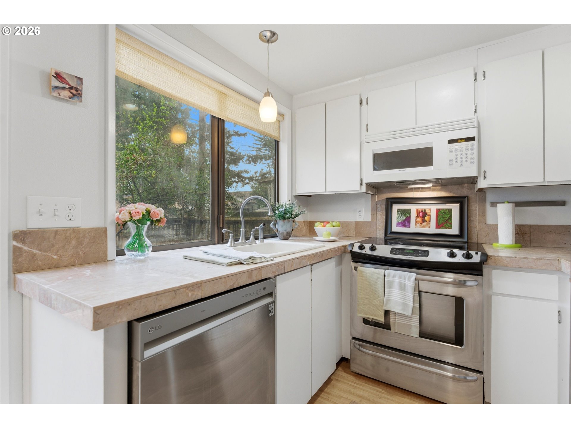 Photo #14: 361944529 Listing: Photo #14