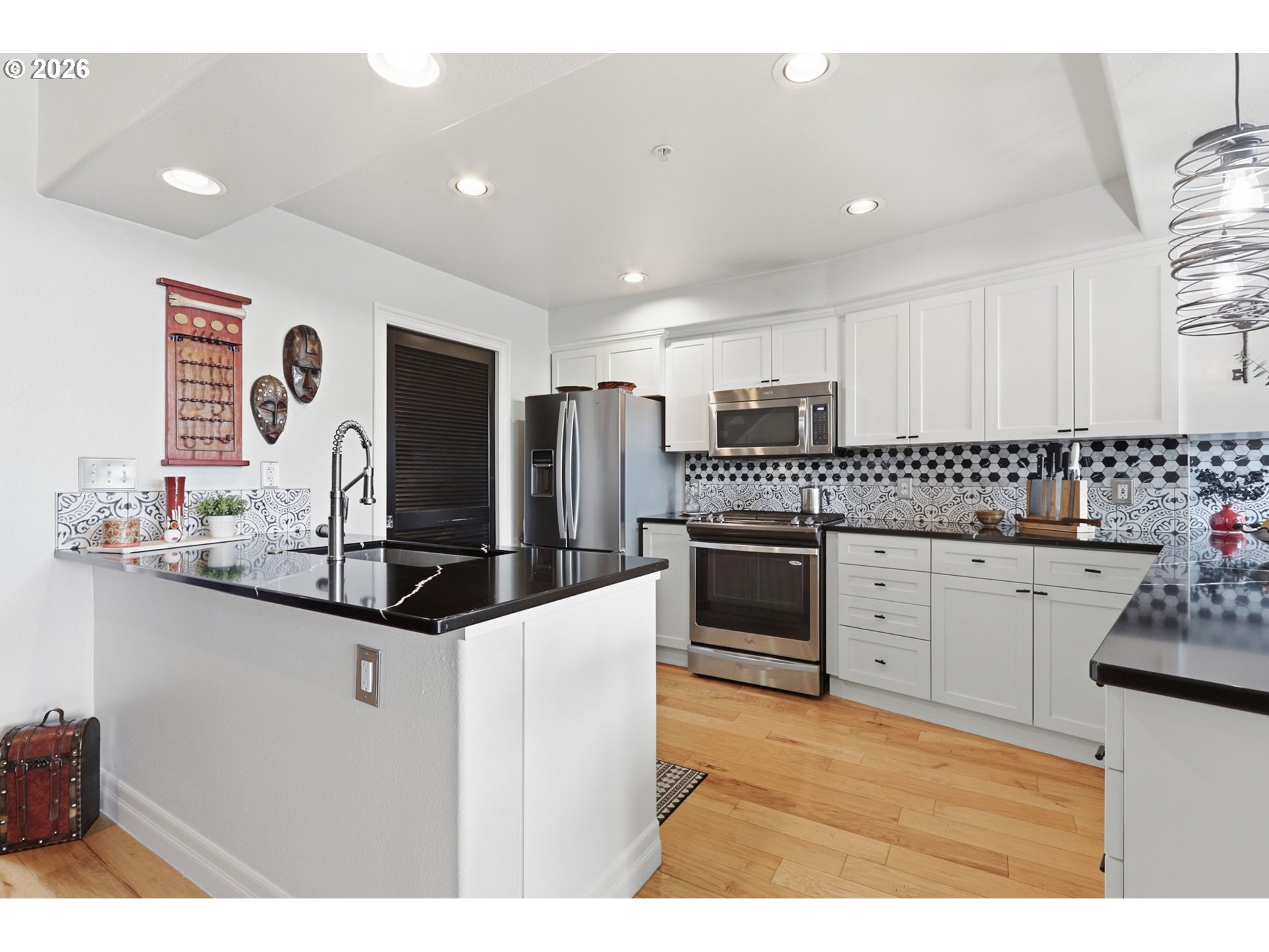 Photo #5: 362512472 Listing: Photo #5