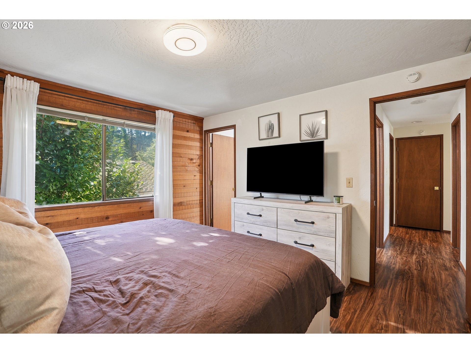 13 MOUNTAIN CIR, Lake Oswego, OR, 97035