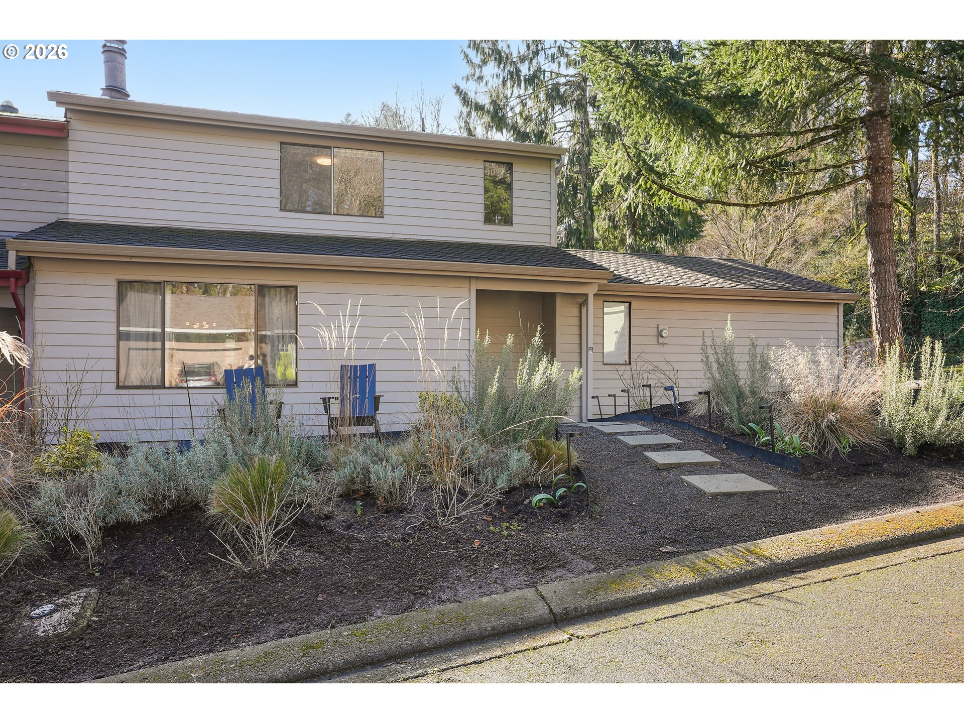 13 MOUNTAIN CIR, Lake Oswego, OR, 97035