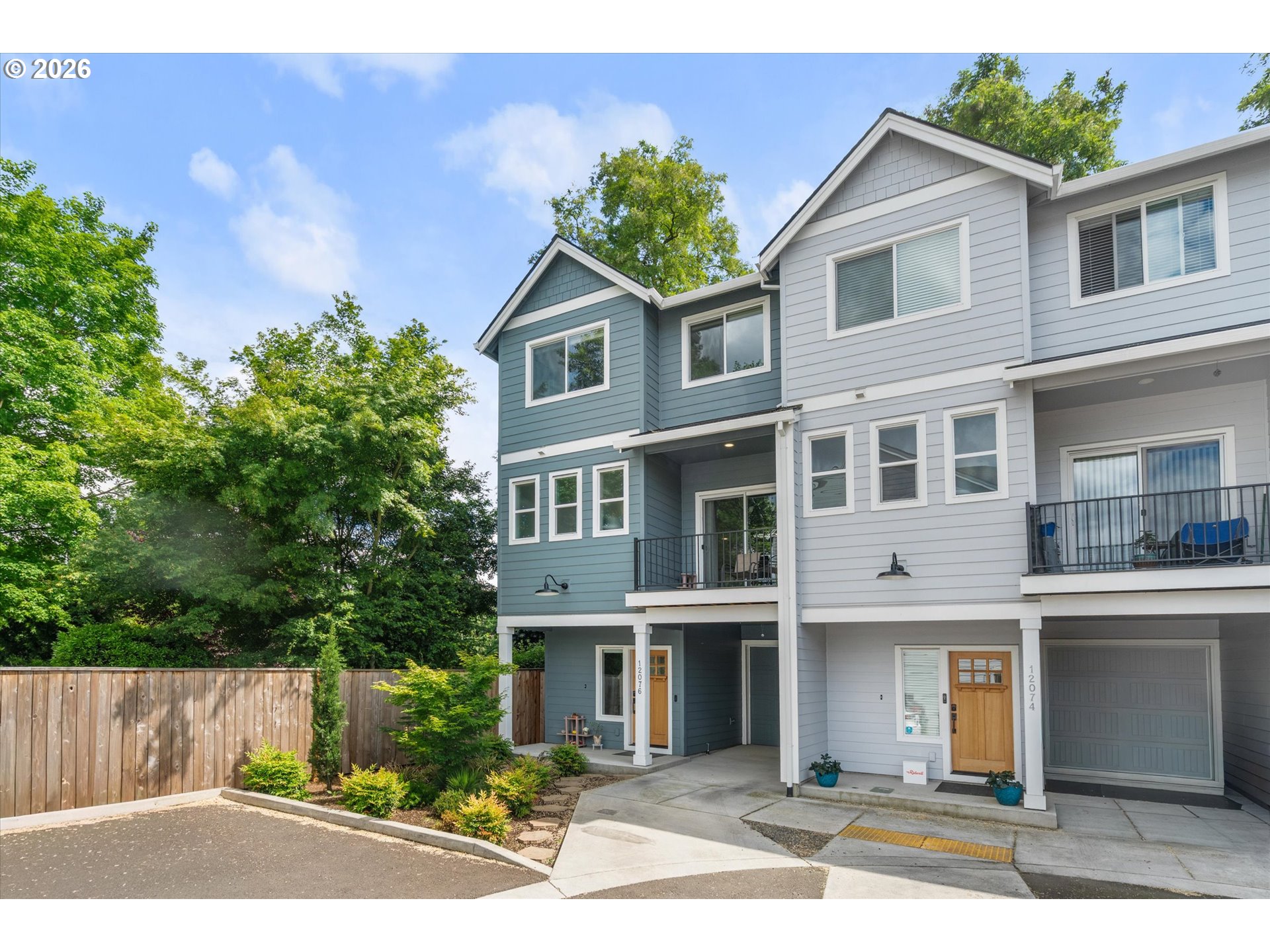 Photo #1: 363619889 Listing: Photo #1