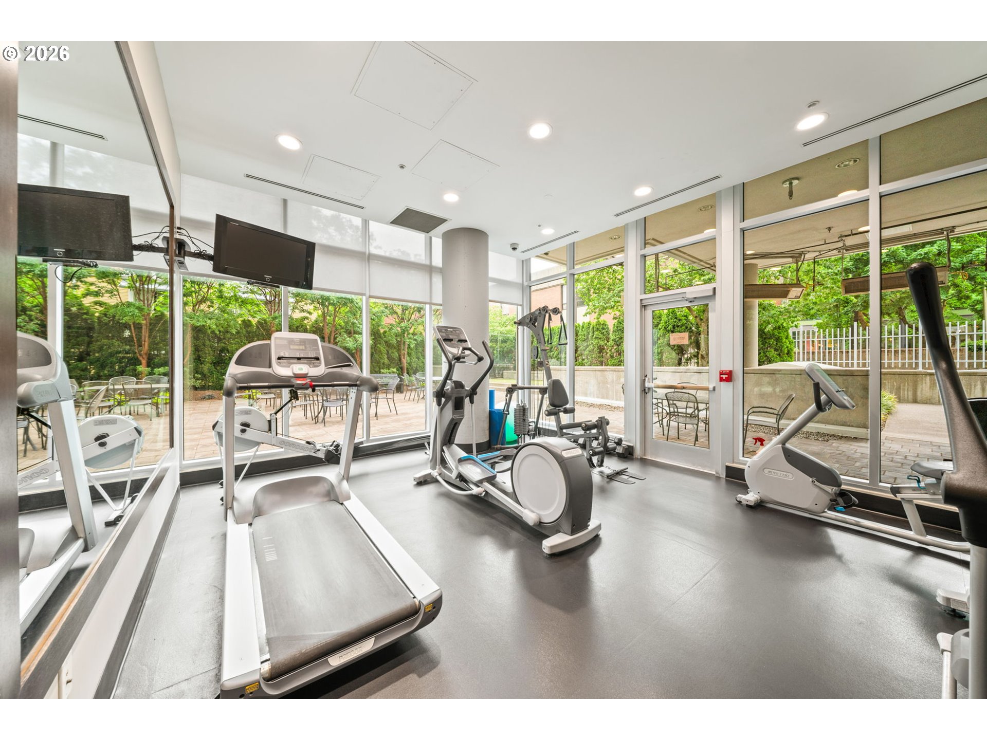 Photo #11: 363850672 Listing: Photo #11