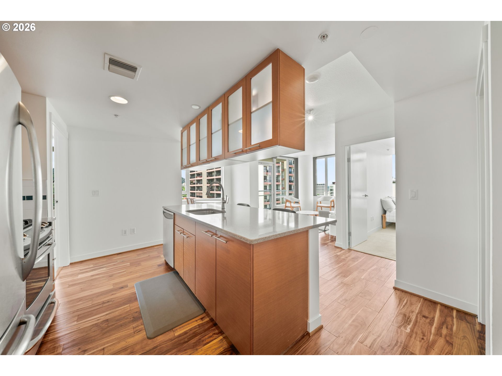 Photo #12: 363850672 Listing: Photo #12