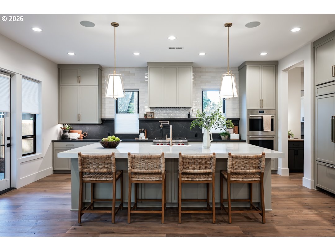 2560 GLEN EAGLES PL, Lake Oswego, OR, 97034