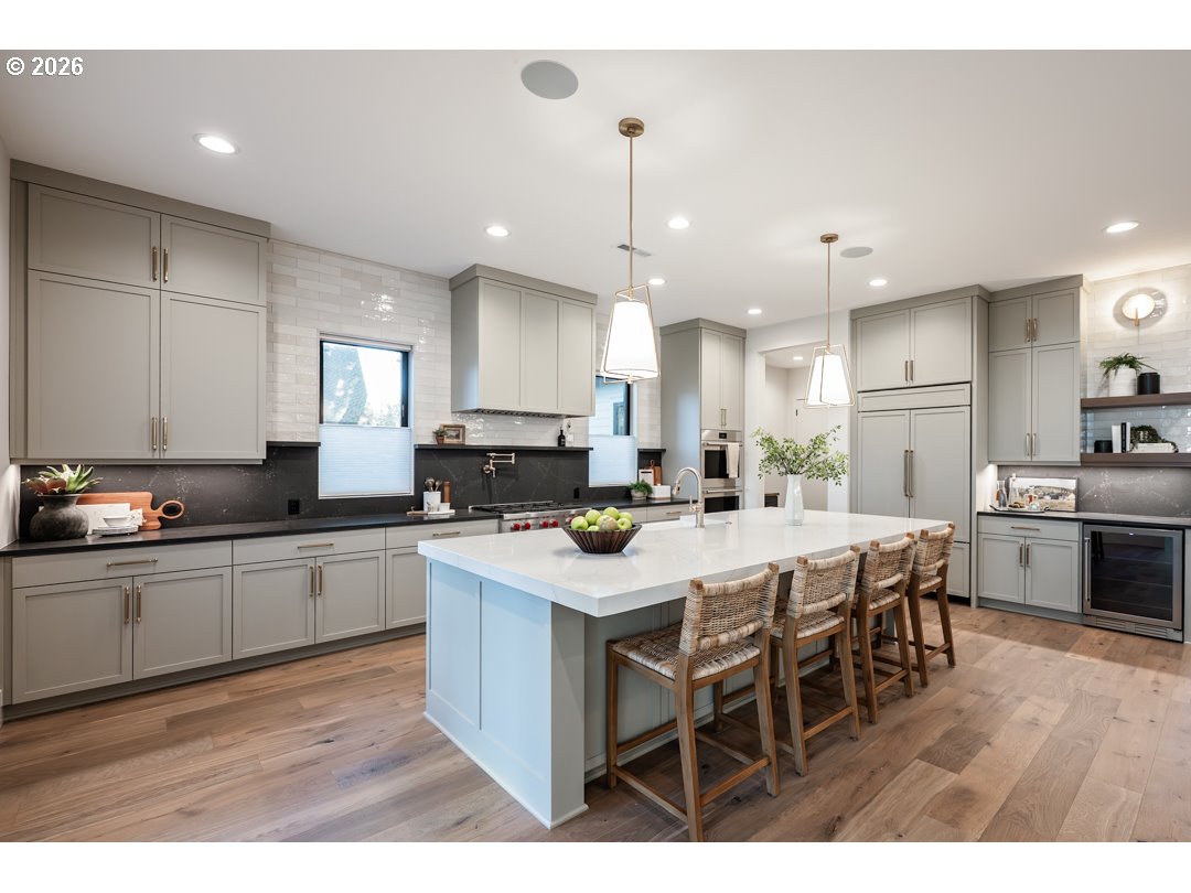 2560 GLEN EAGLES PL, Lake Oswego, OR, 97034