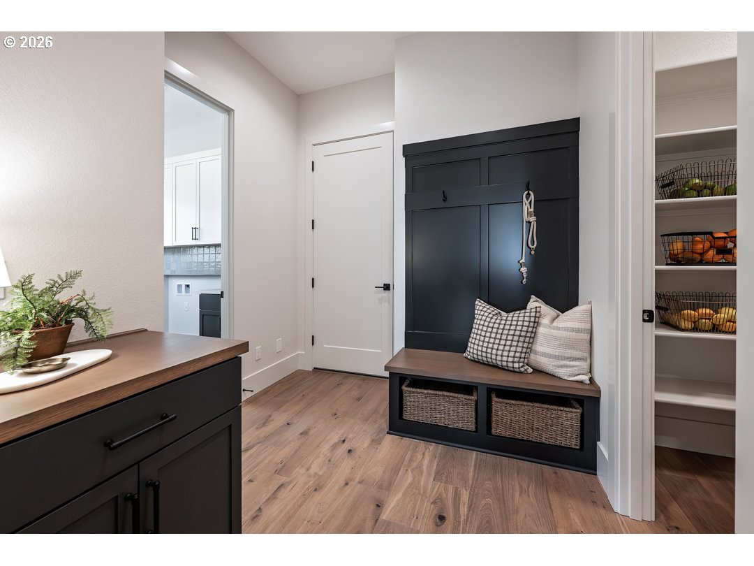 2560 GLEN EAGLES PL, Lake Oswego, OR, 97034