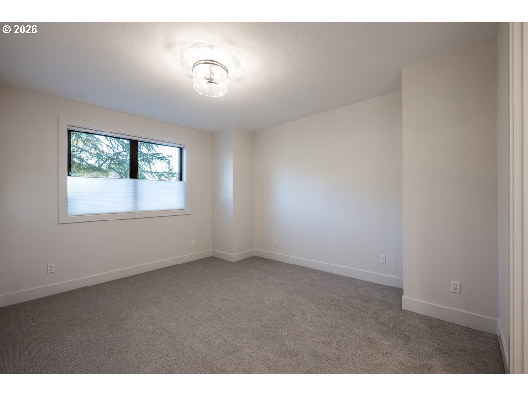 2560 GLEN EAGLES PL, Lake Oswego, OR, 97034