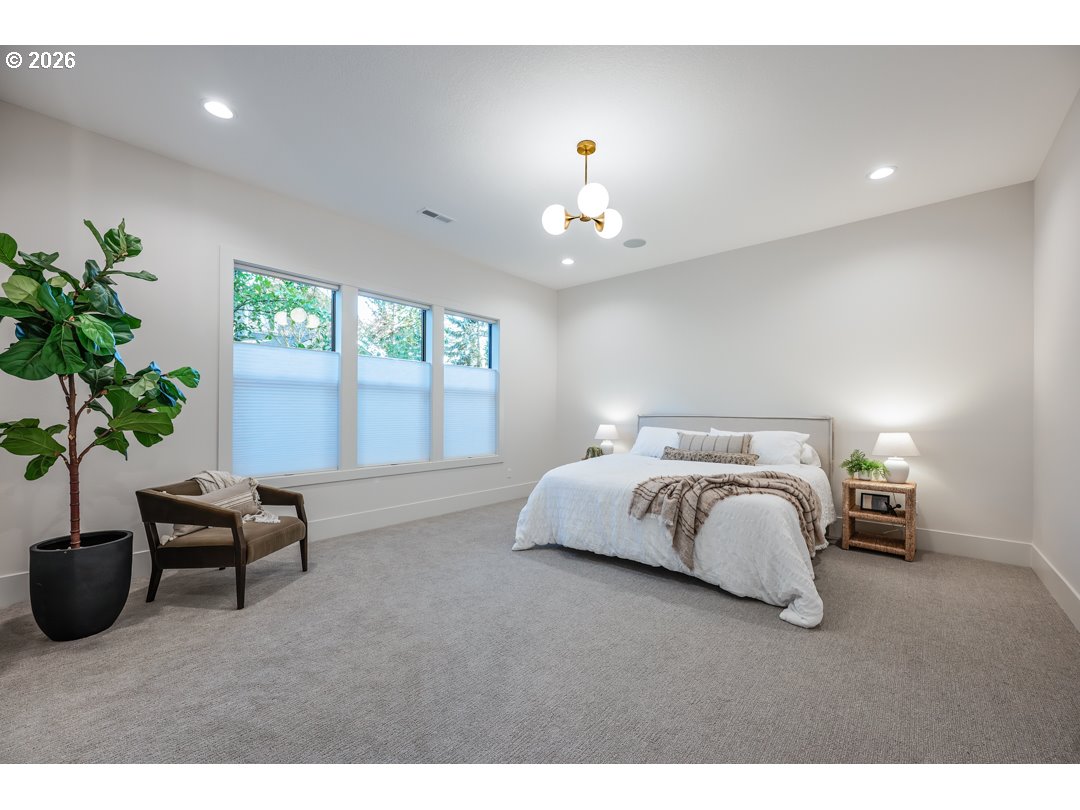 2560 GLEN EAGLES PL, Lake Oswego, OR, 97034