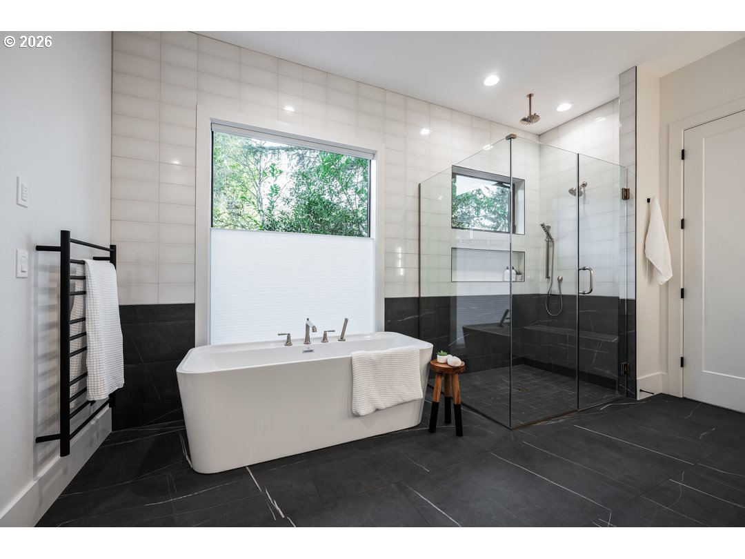 2560 GLEN EAGLES PL, Lake Oswego, OR, 97034