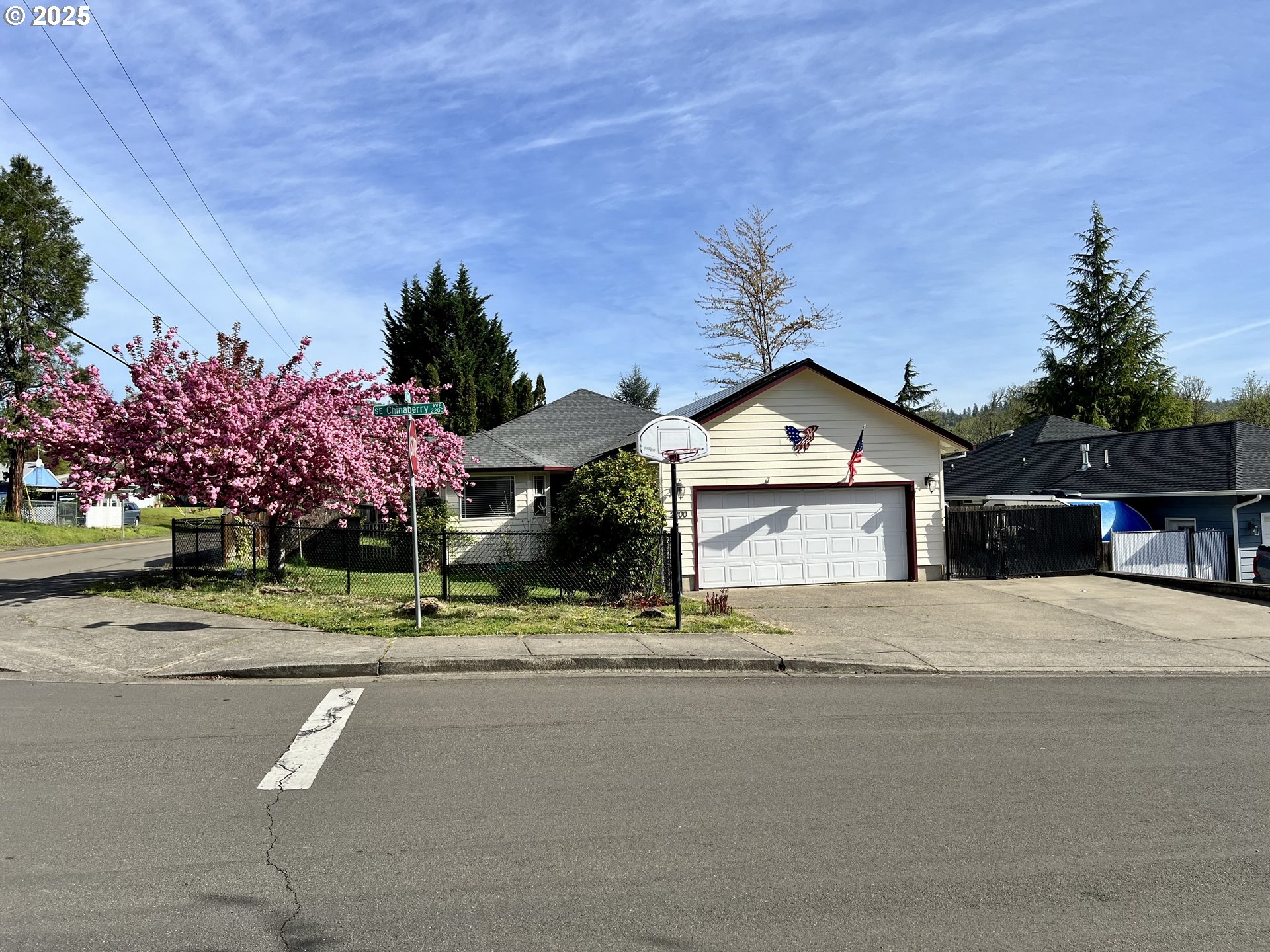2440 S 2ND ST, Lebanon, OR, 97355
