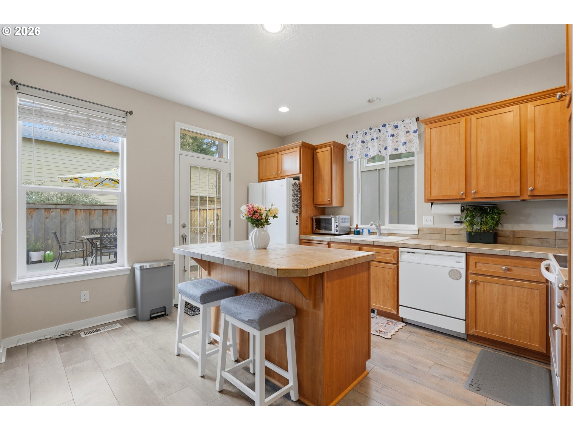 Photo #11: 365502249 Listing: Photo #11