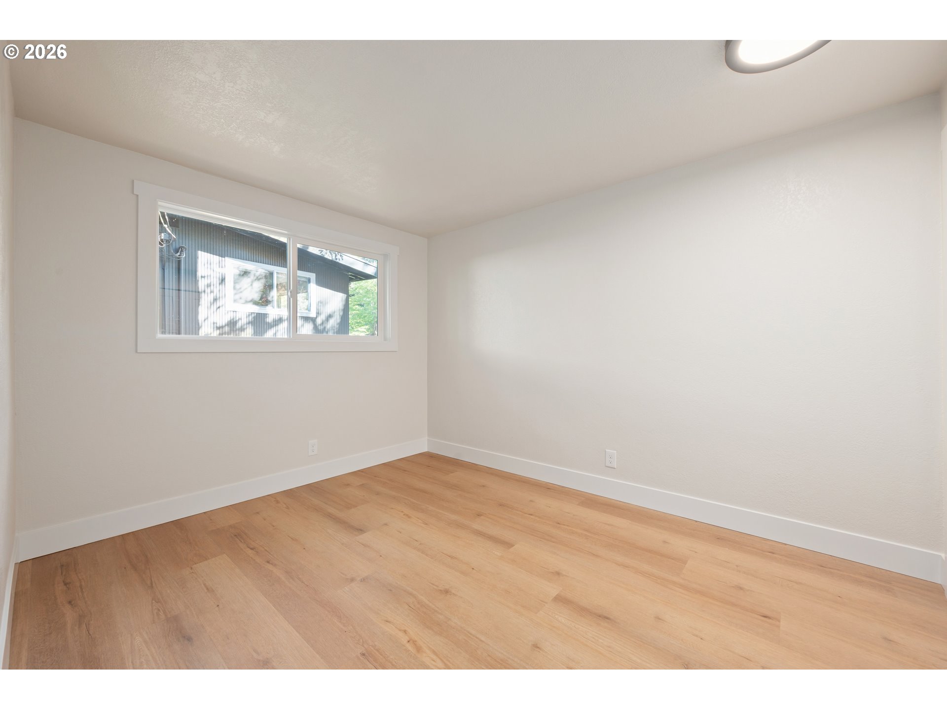 1955 W 28TH AVE, Eugene, OR, 97405