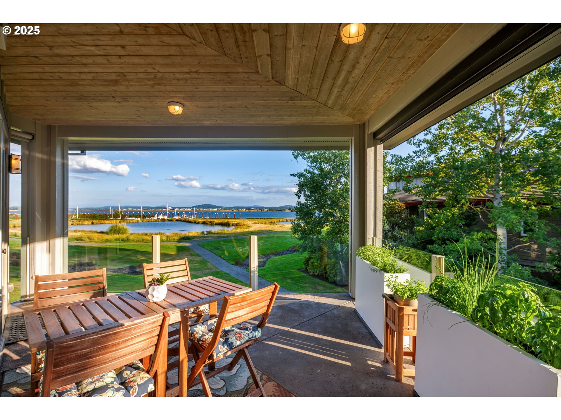 Photo #15: 366473707 Listing: Photo #15