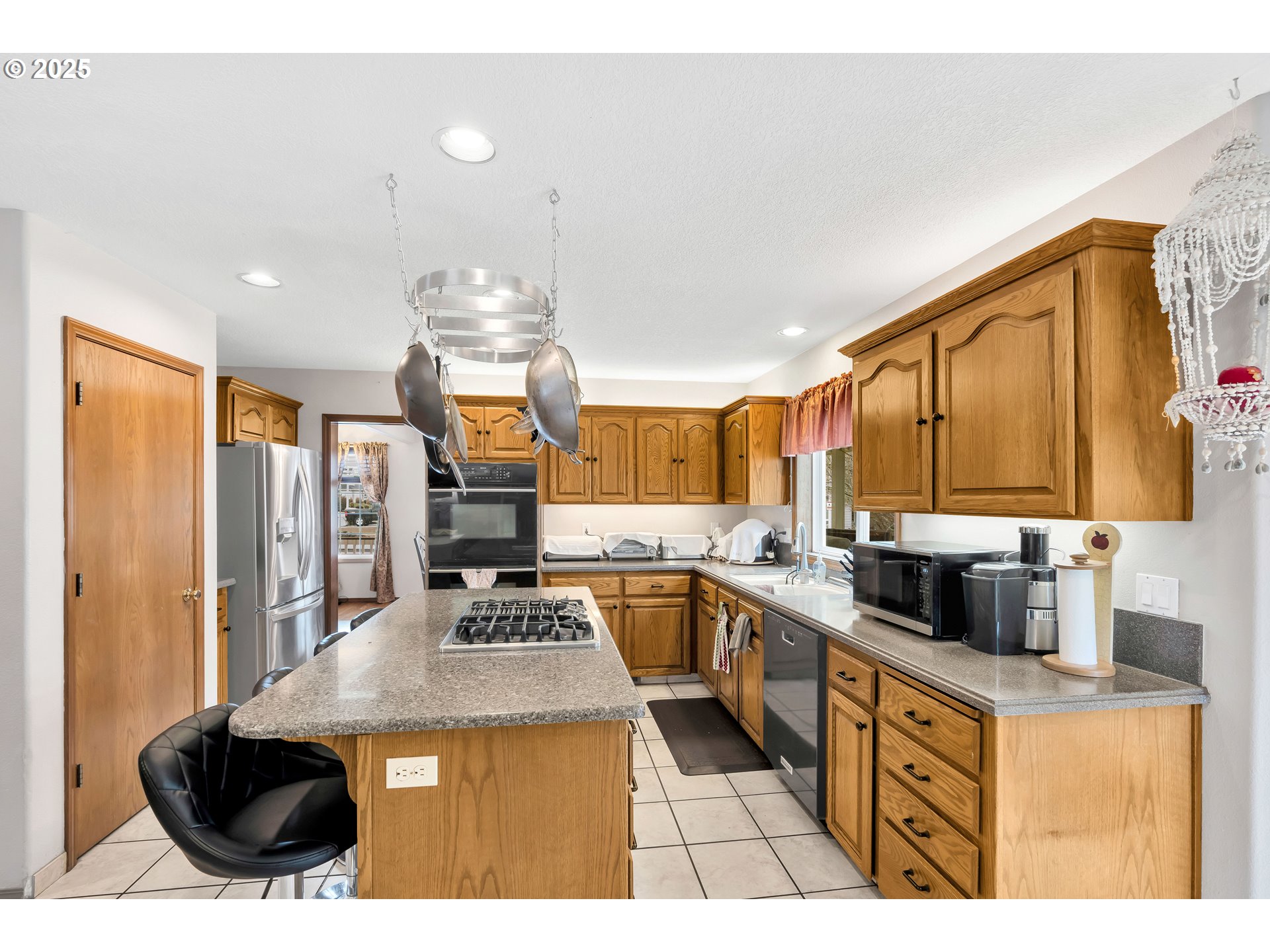 2795 NE LORIE DR, Hillsboro, OR, 97124 2795 NE LORIE DR, Hillsboro, OR, 97124