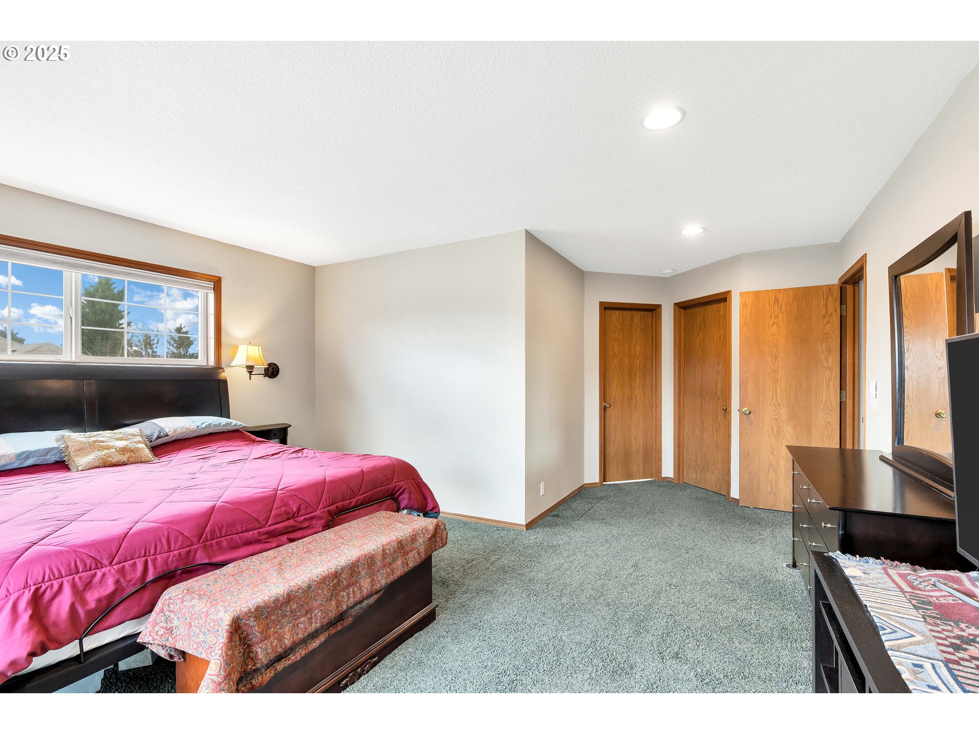 2795 NE LORIE DR, Hillsboro, OR, 97124 2795 NE LORIE DR, Hillsboro, OR, 97124