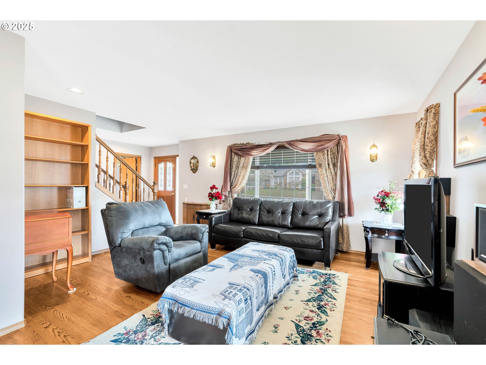 2795 NE LORIE DR, Hillsboro, OR, 97124 2795 NE LORIE DR, Hillsboro, OR, 97124