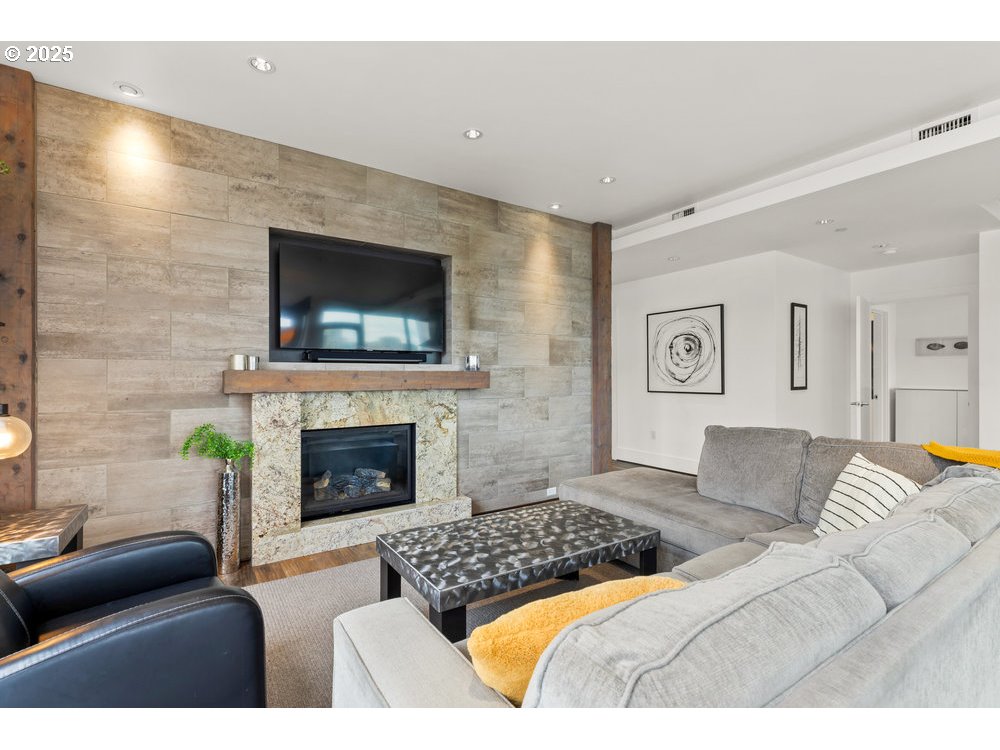 1001 NW LOVEJOY ST UNIT 810, Portland, OR, 97209